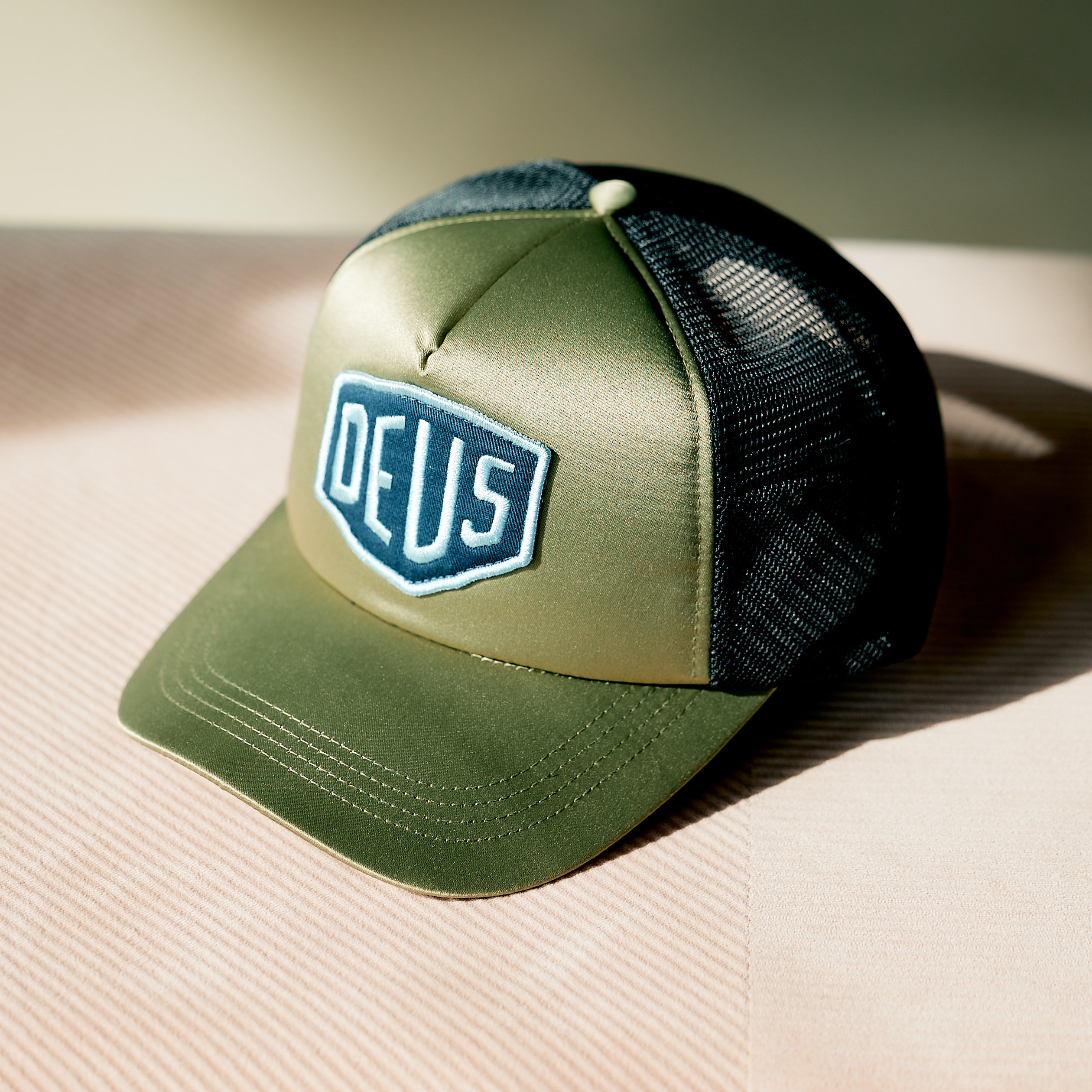Deus Ex Machina - Shield Luxx Trucker Cap - Green