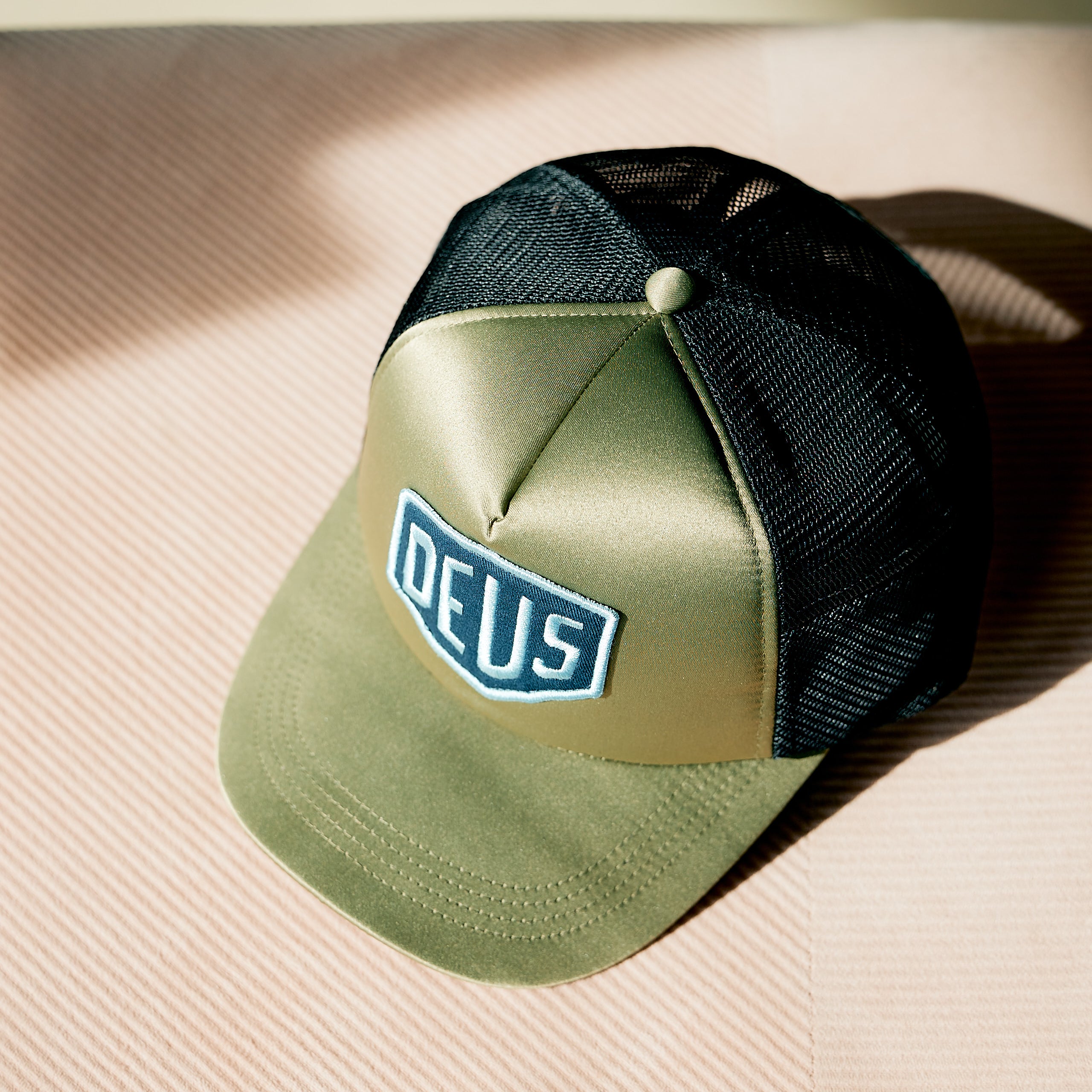 Deus Ex Machina - Shield Luxx Trucker Cap - Green