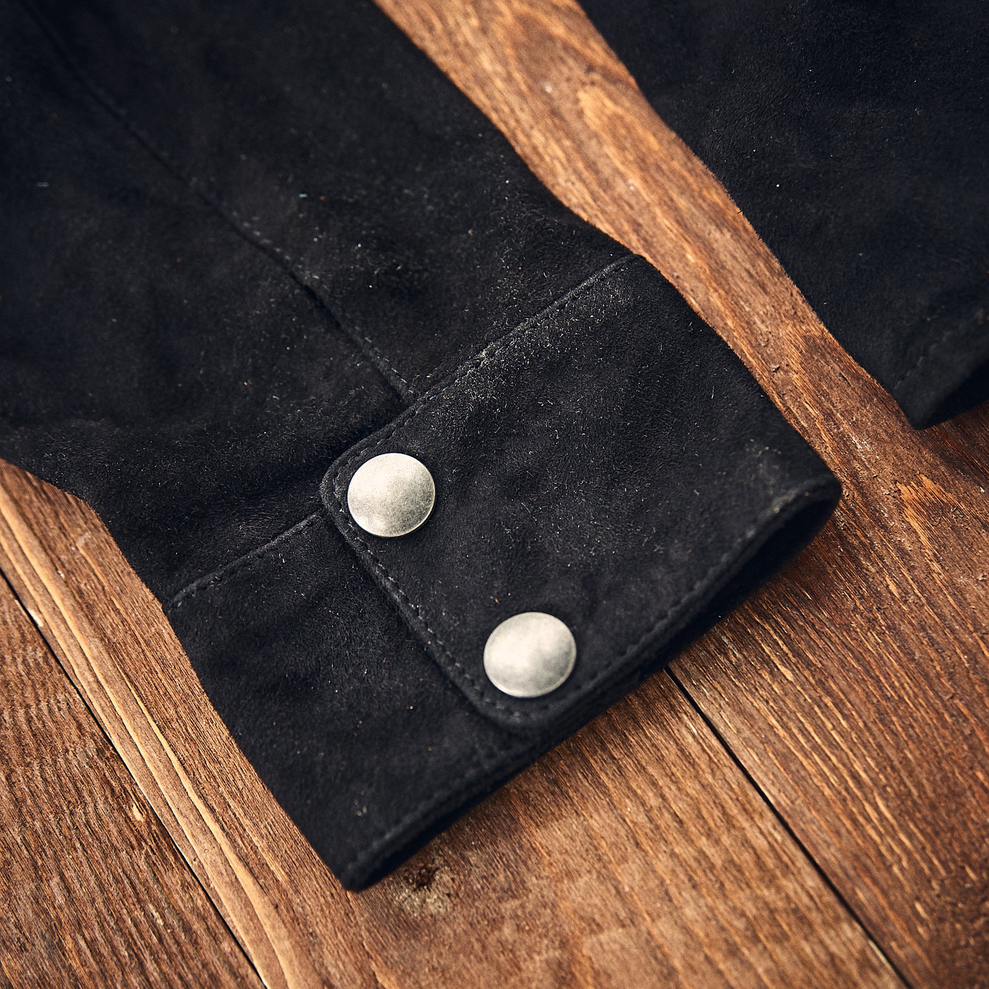 Iron & Resin - Rough Neck Shirt - Goat Suede Black