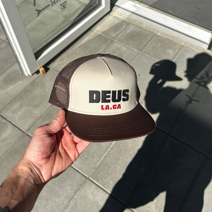 DEUS EX MACHINA - Akin Trucker - brown