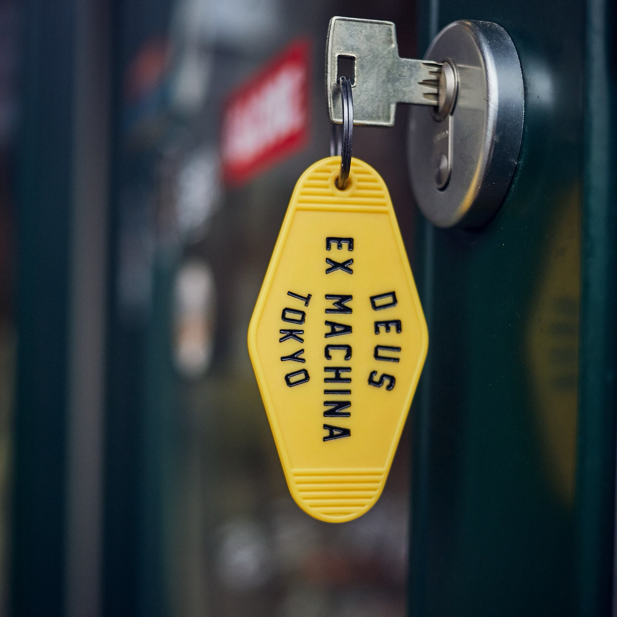 Deus Ex Machina - Motel Key Hanger Gul