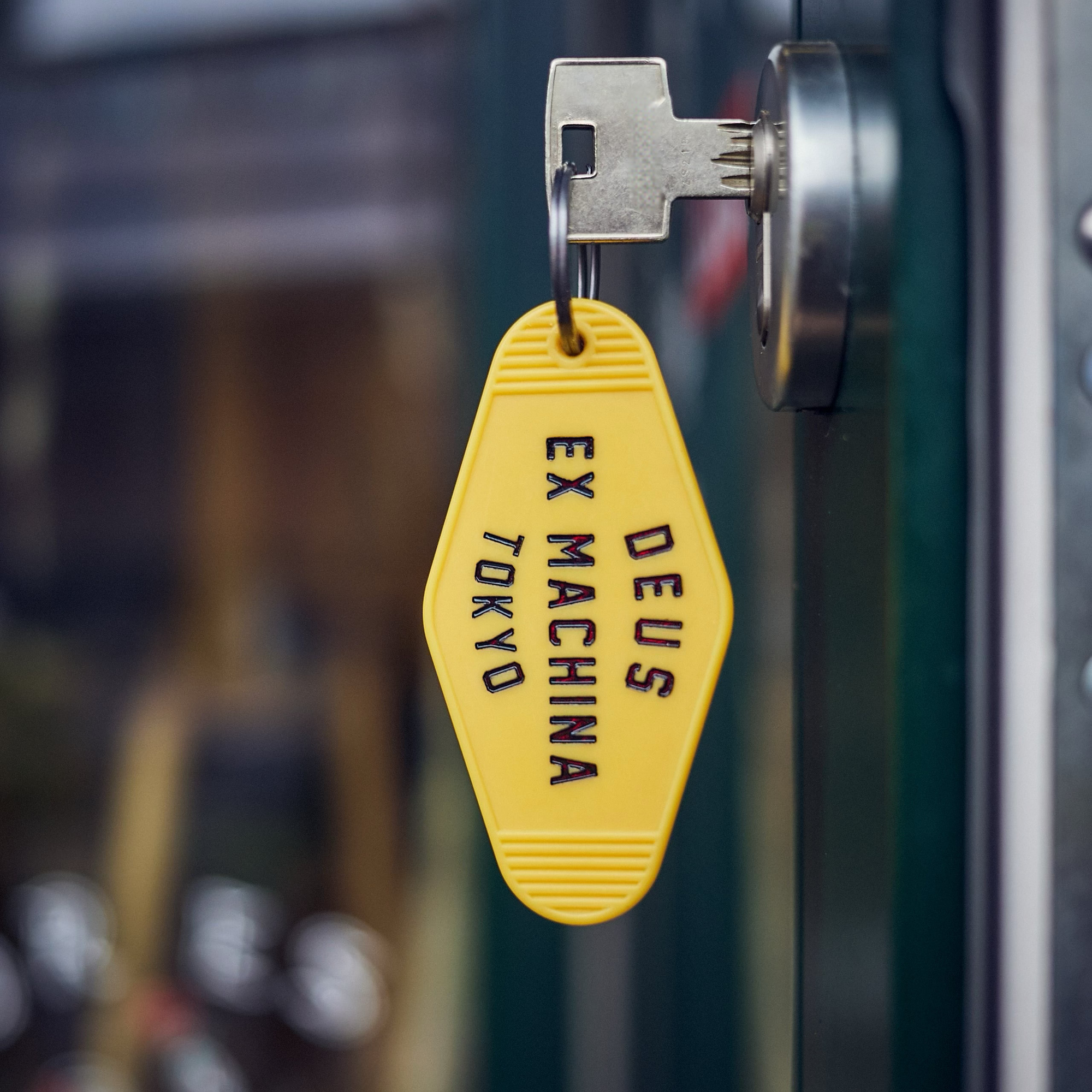 Deus Ex Machina - Motel Key Hanger Gul