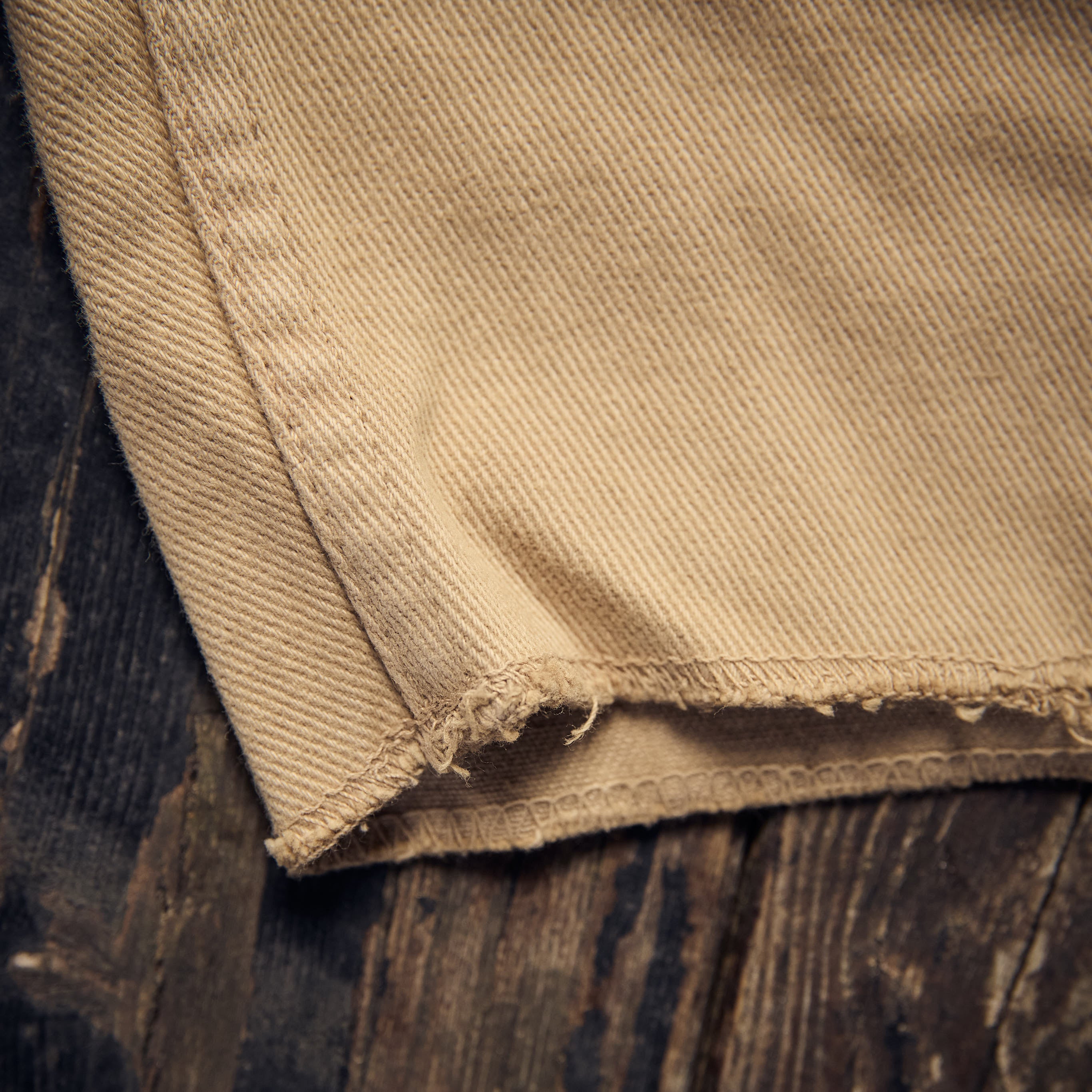Iron & Resin - HECTOR BULL DENIM SHORTS - Field tan