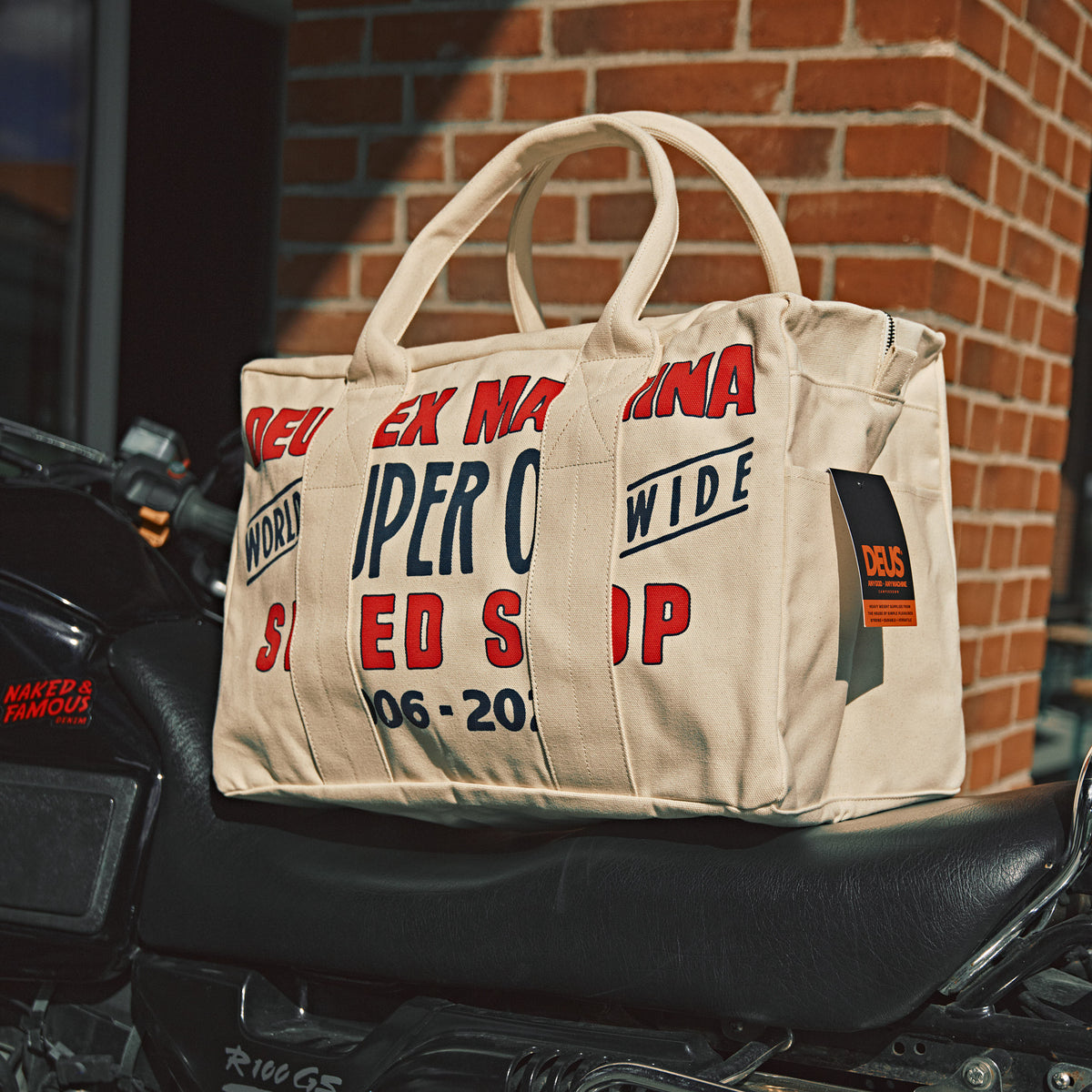 Deus Ex Machina - Boxin' Canvas Duffle