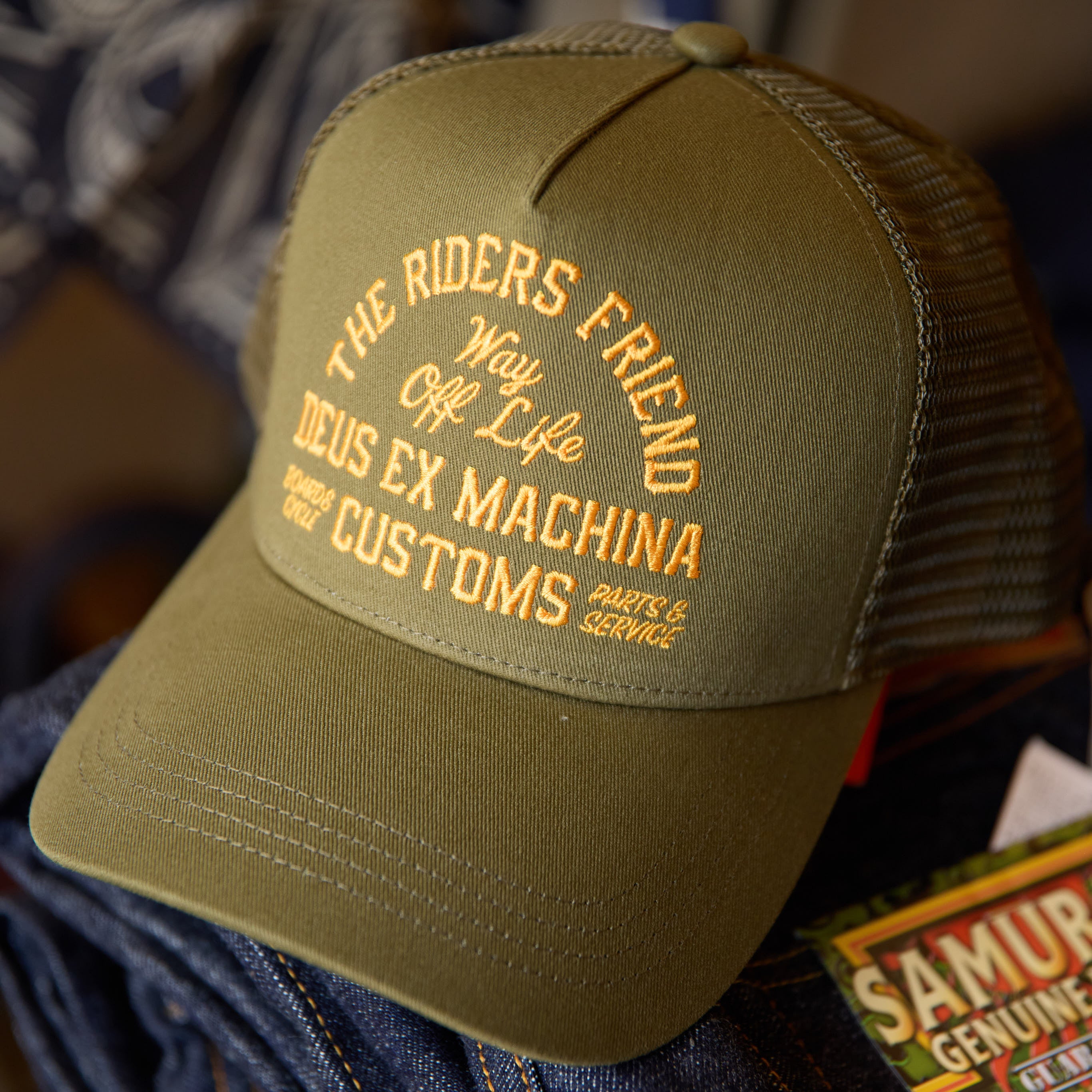 DEUS EX MACHINA - The Riders Friend - Green