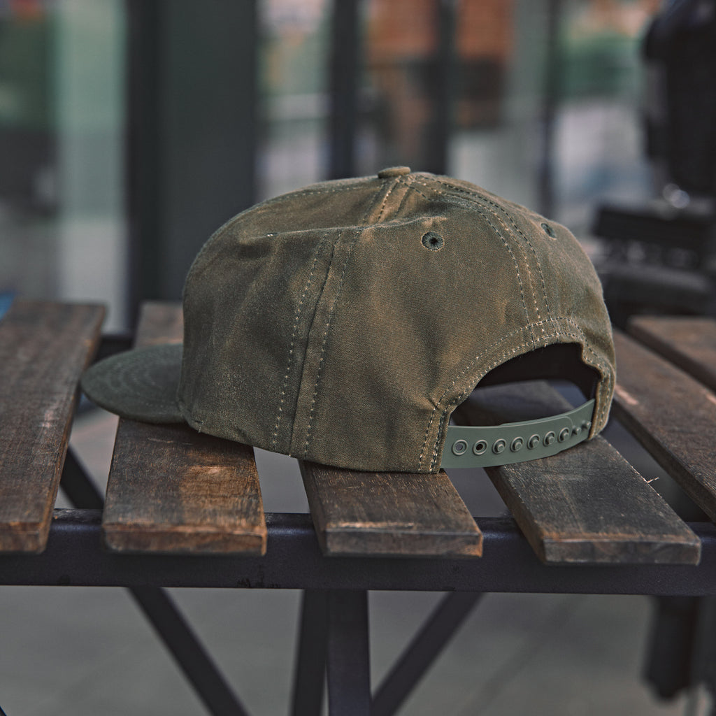 Bradley Mountain - Waxed Heritage Trucker Cap Olive/white