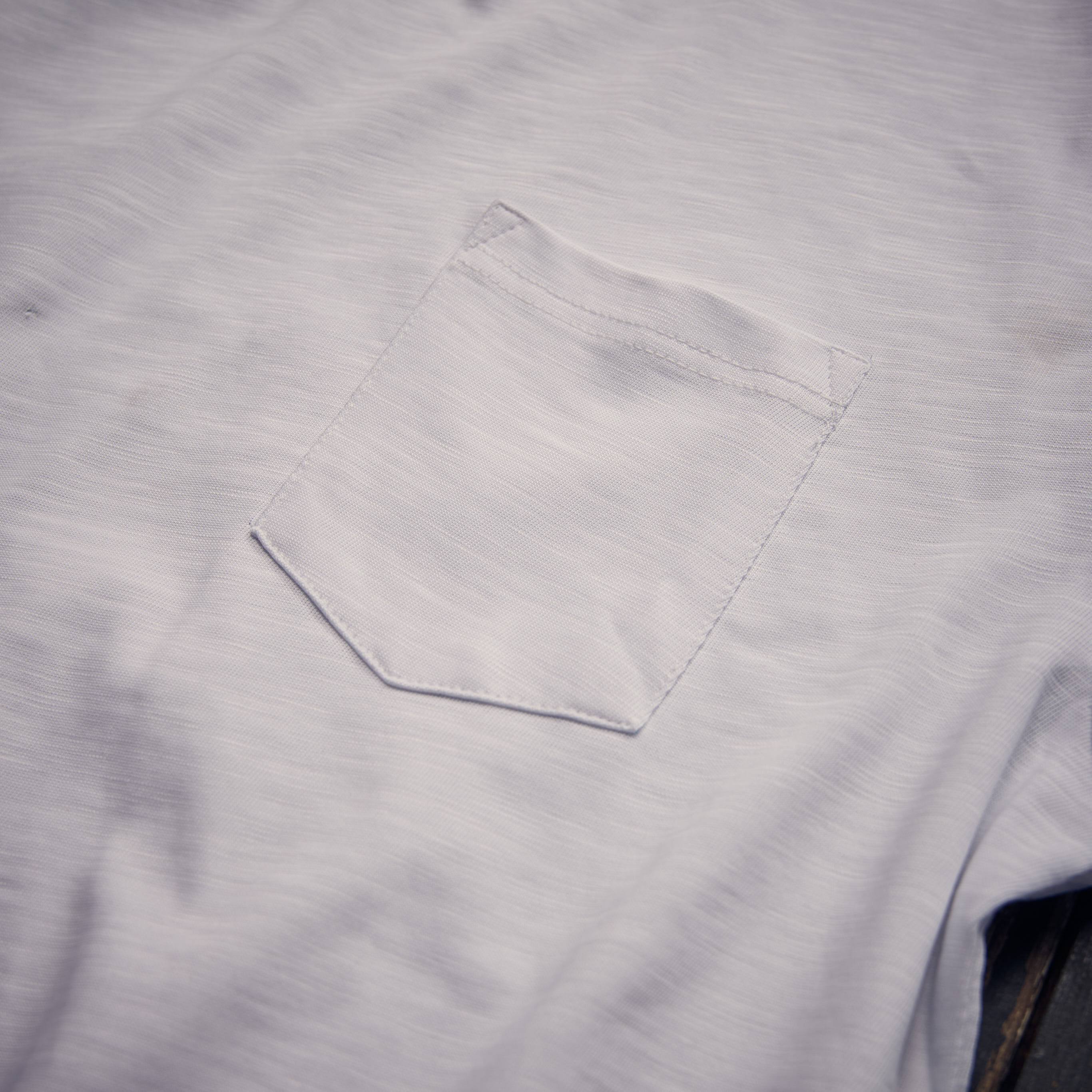 Iron & Resin - Bird tee - All White