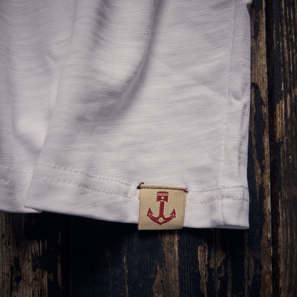 Iron & Resin - Bird tee - All White