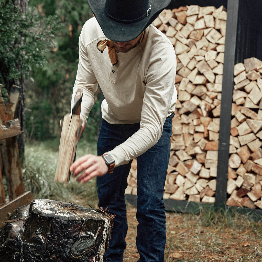 Iron and Resin - Topock Henley - Råhvid