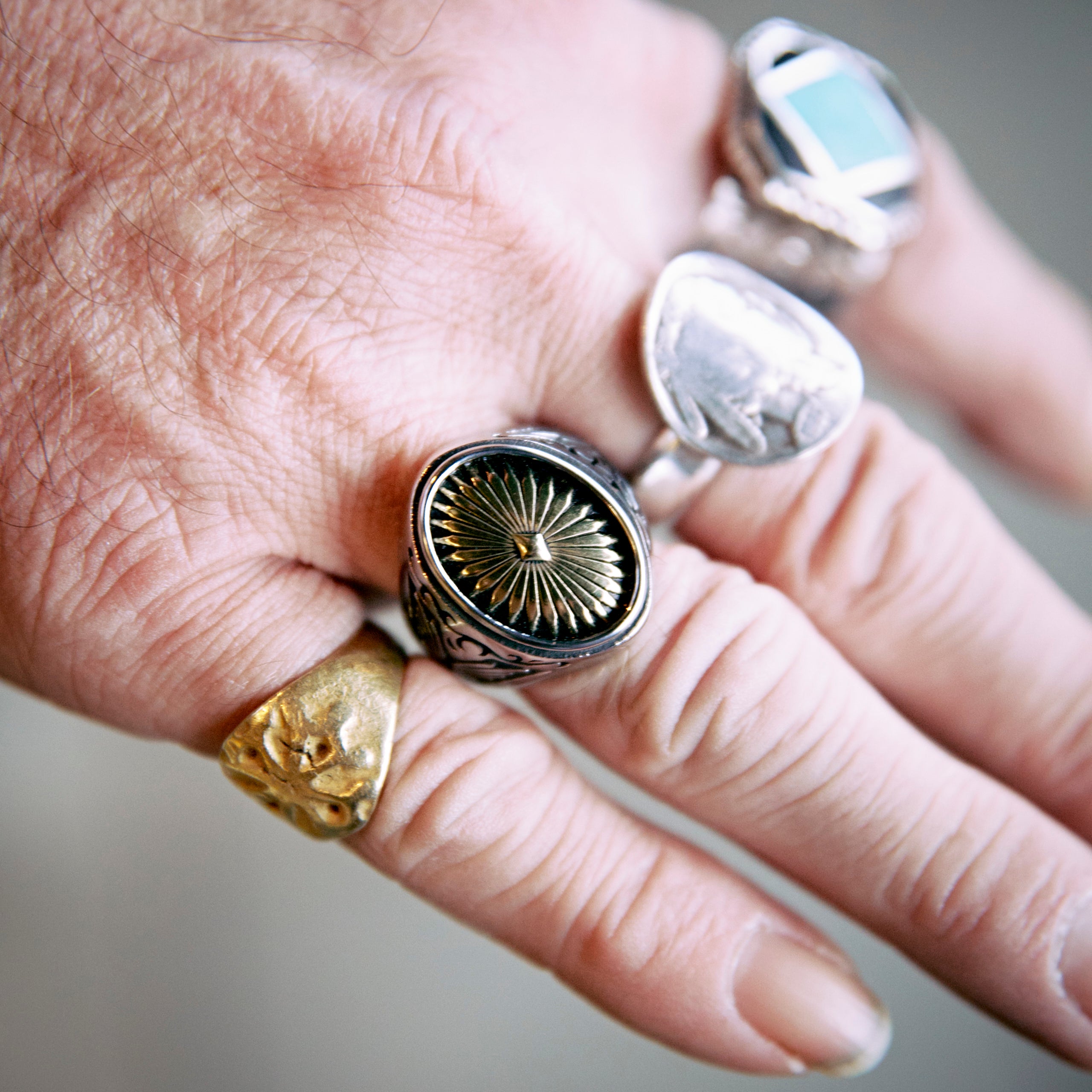 Black Pearl - Concho Ring