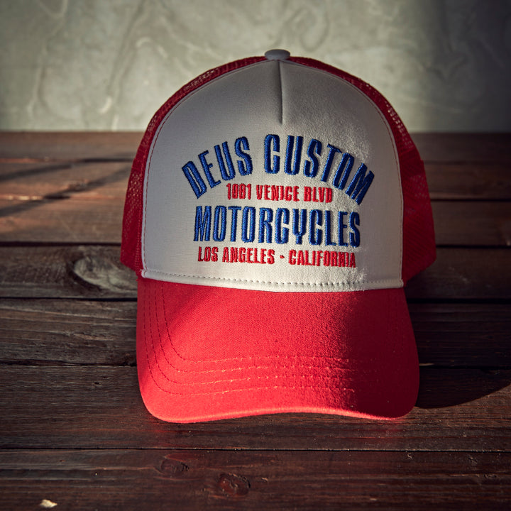 DEUS EX MACHINA - Reggie Trucker Cap - Red