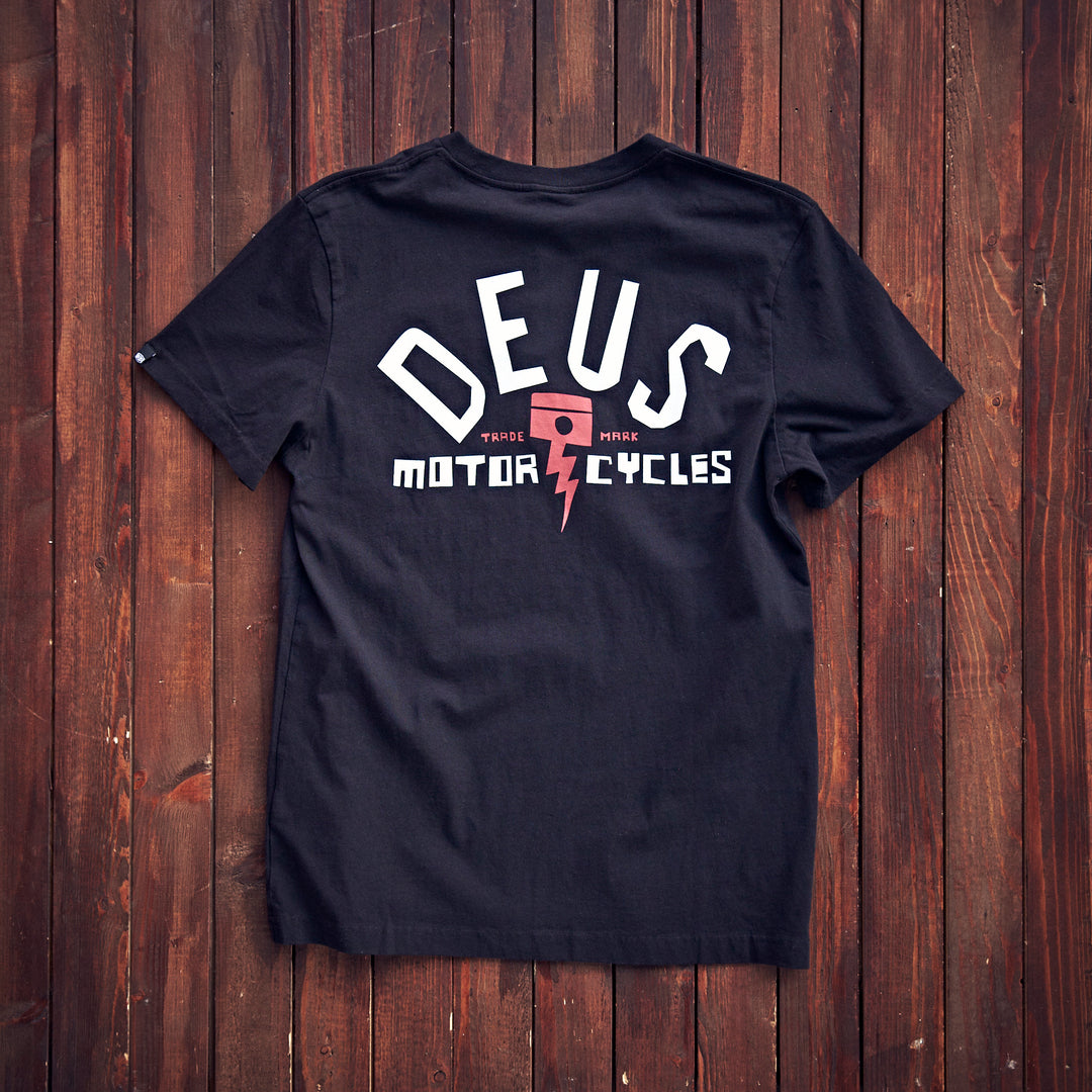 Deus Ex Machina - Pisstin Tee - Black