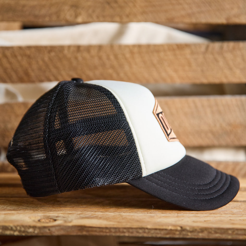 DEUS EX MACHINA - Josel Trucker - Sort