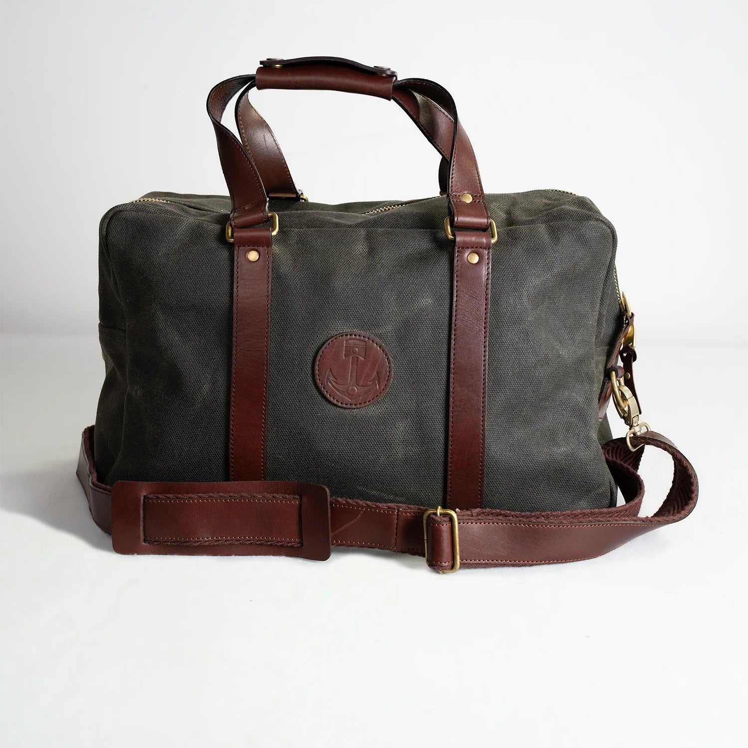 Iron & Resin - Overland Weekender Bag 23 L