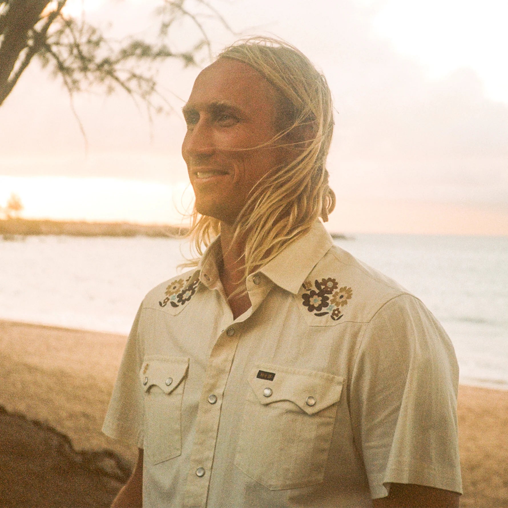 Howler Brothers - Crosscut Deluxe Shortsleeve Shirt - Flower Power