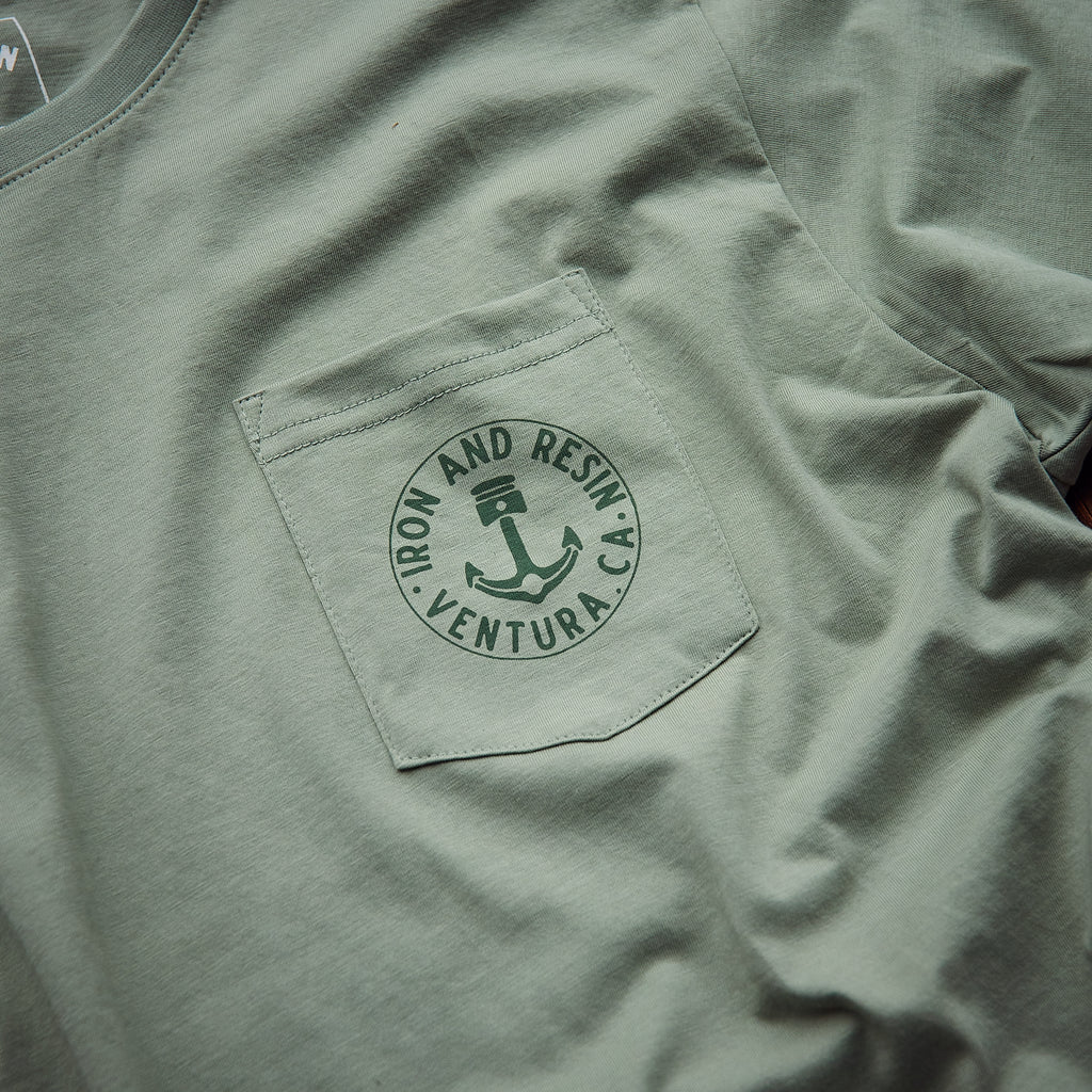 Iron & Resin - Brand Button Pocket tee green