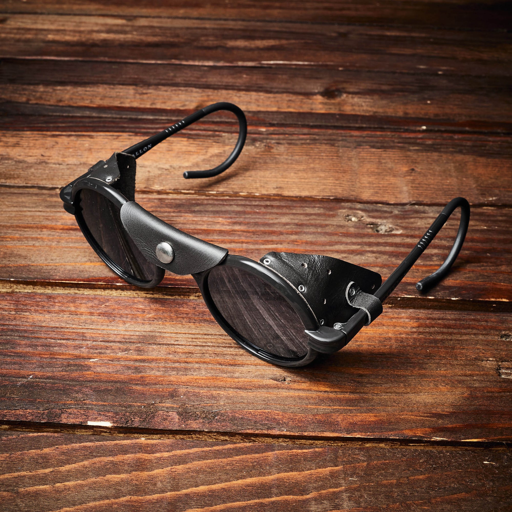 Vallon - Heron Mountain - BLACK