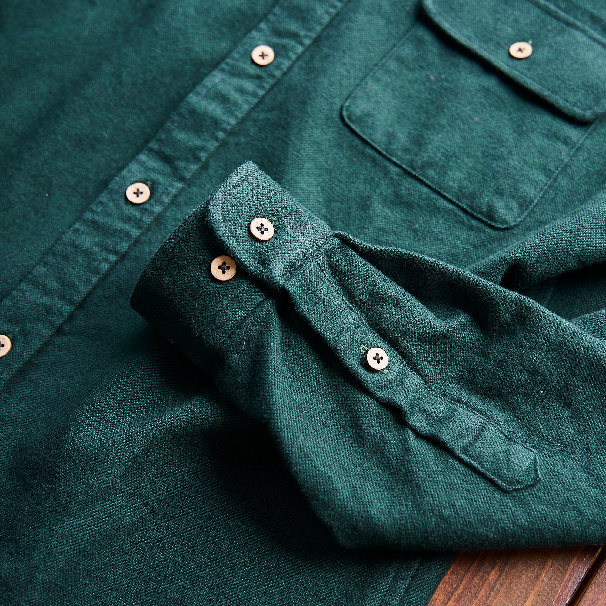 Lakor - moss shirt - bottle-green