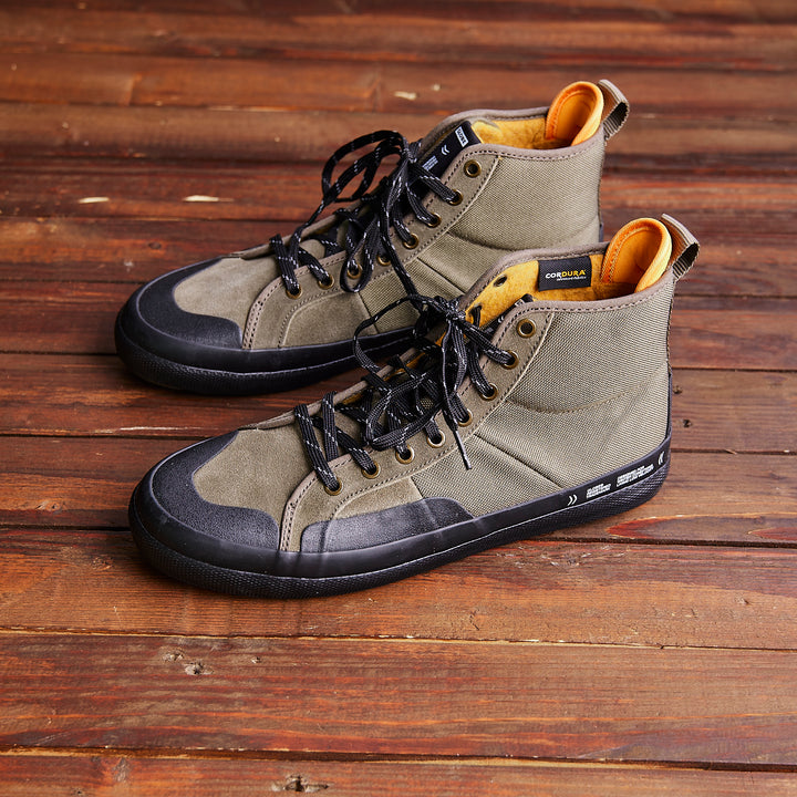 GLOBE - Los Angered II - Olive