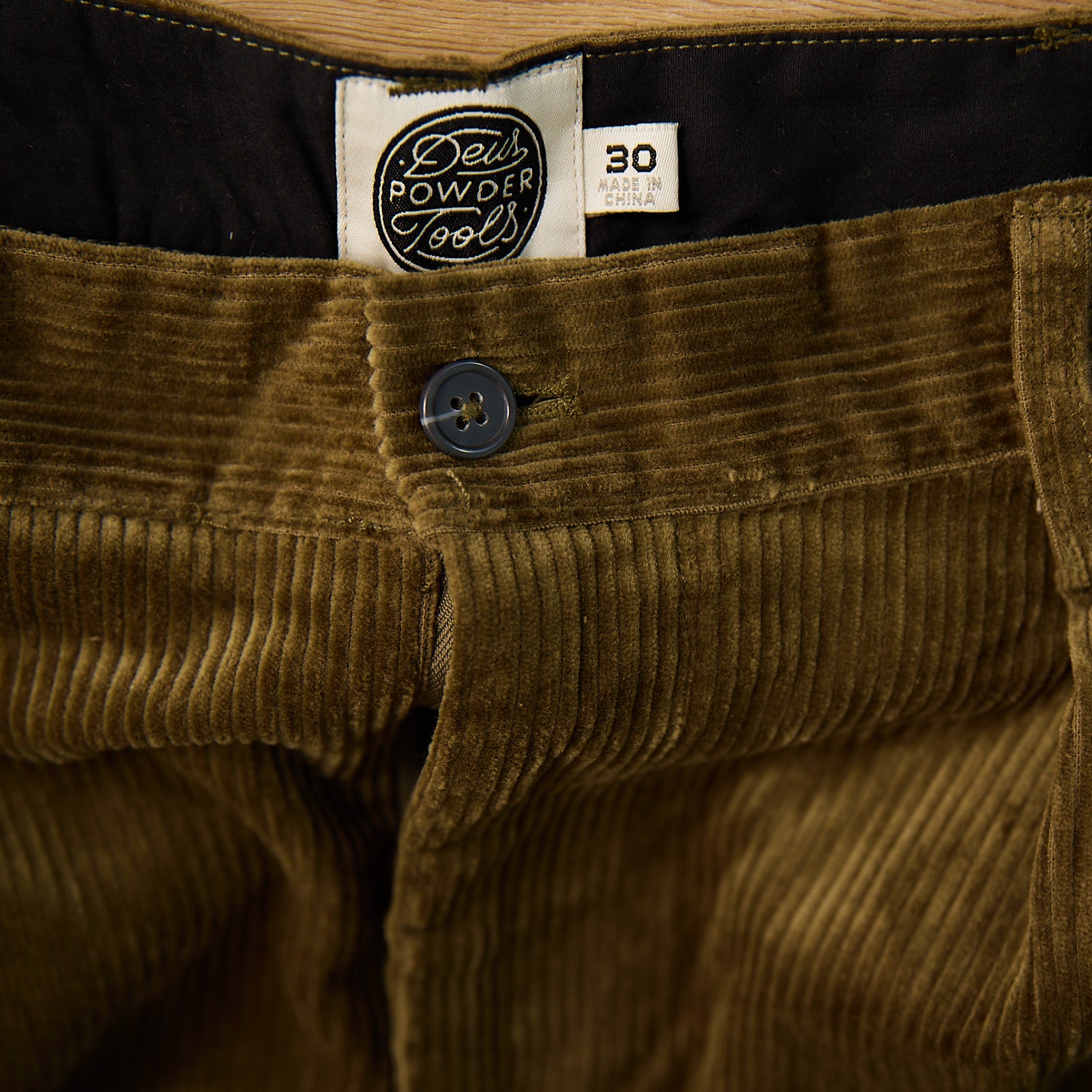 DEUS - CORDUROY PANTS - ALPINE CORD PANT - OLIVE