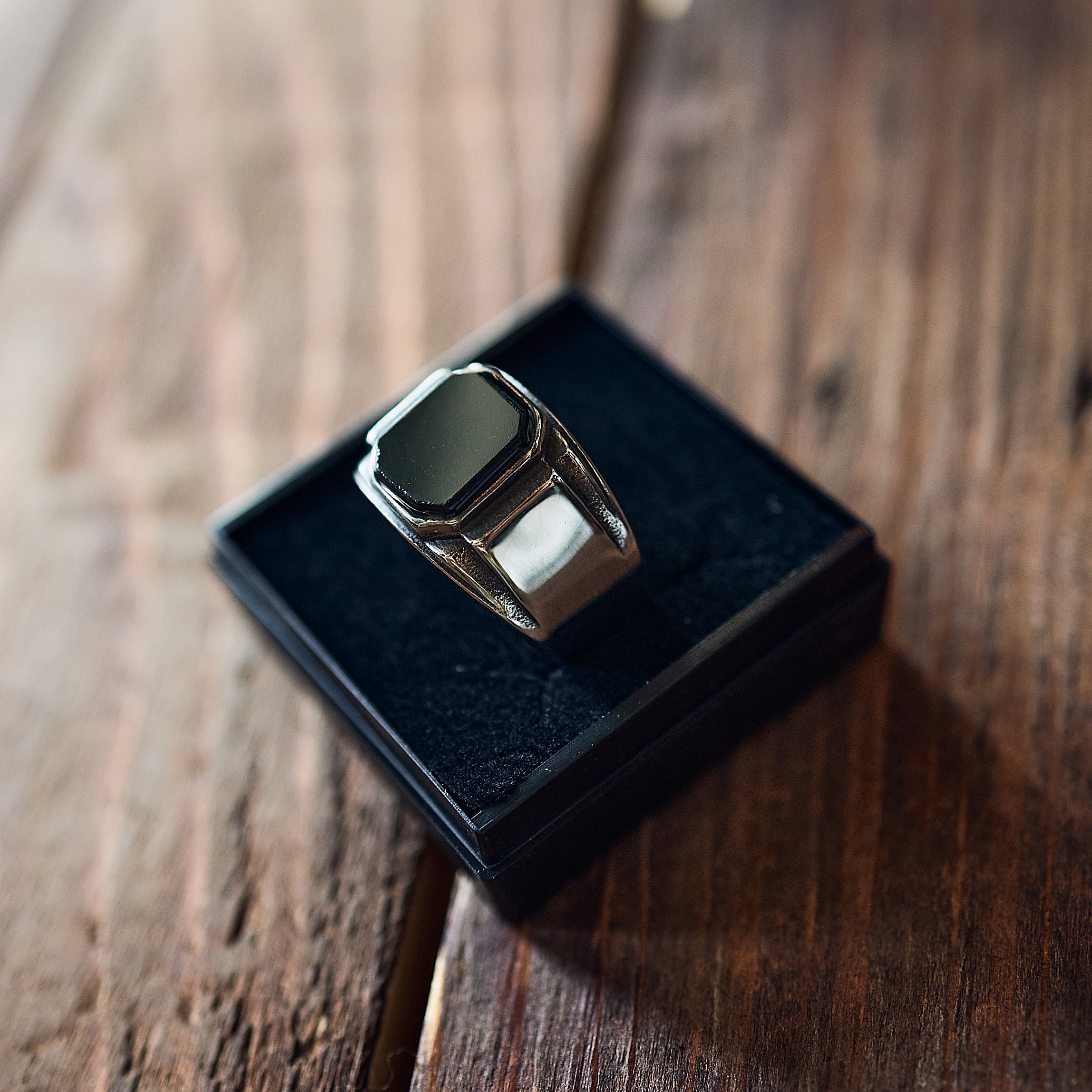 Black Pearl - Onyx - Octa Signet Ring