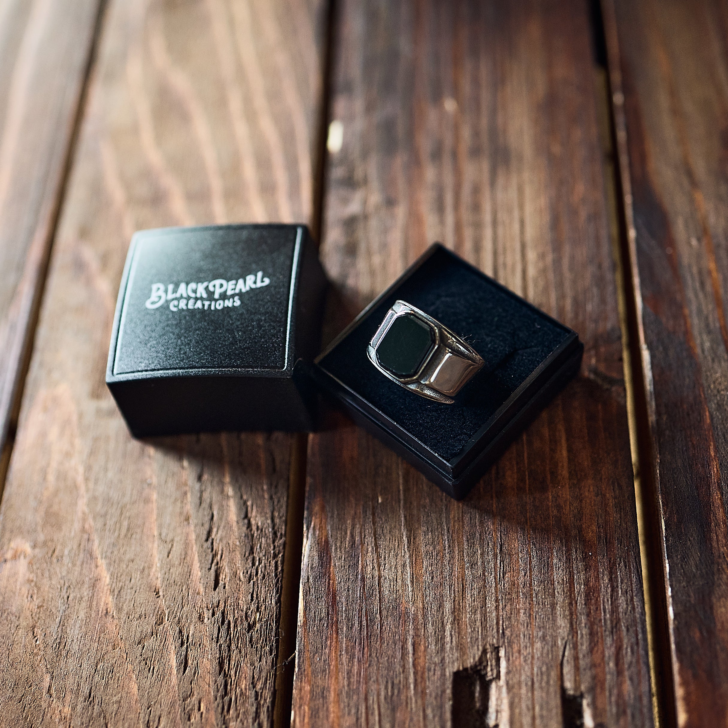 Black Pearl - Onyx - Octa Signet Ring
