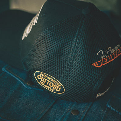 DEUS EX MACHINA - Podium Trucker - Black