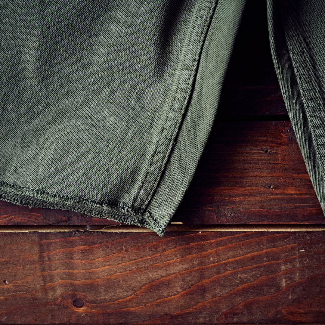 Iron & Resin - HECTOR SHORTS - Army Denim