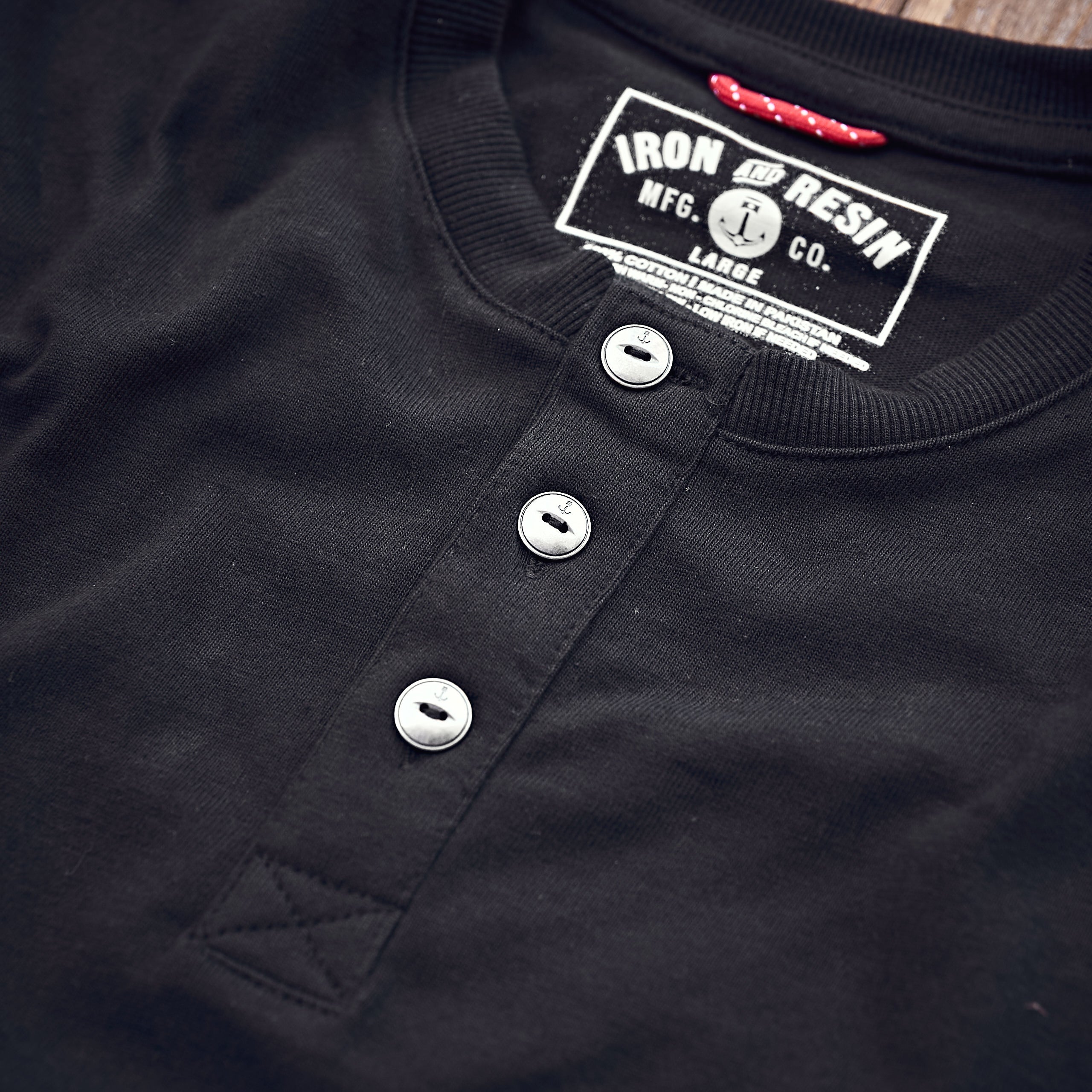 Iron & Resin - Prospect Henley - Black