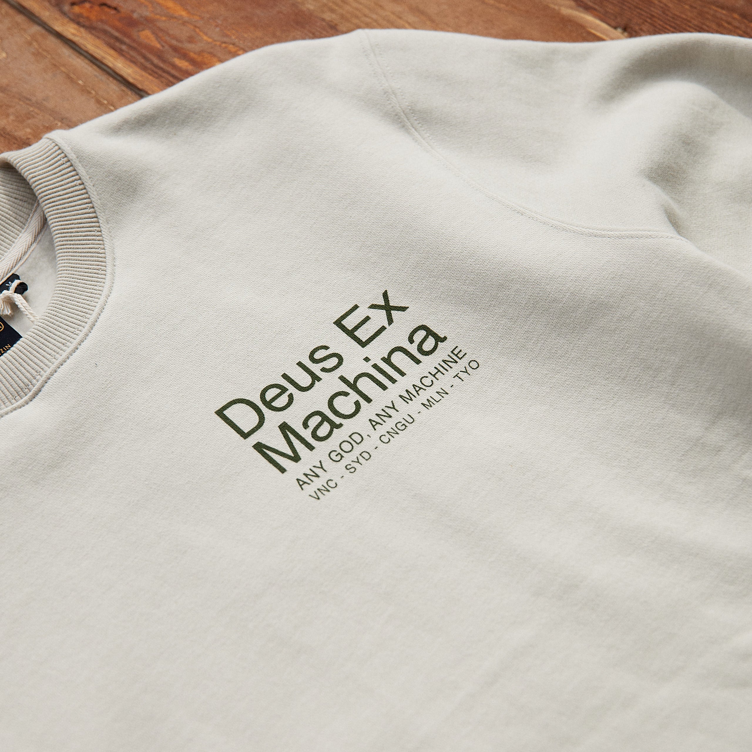DEUS EX MACHINA - Zoning Crew - Offwhite