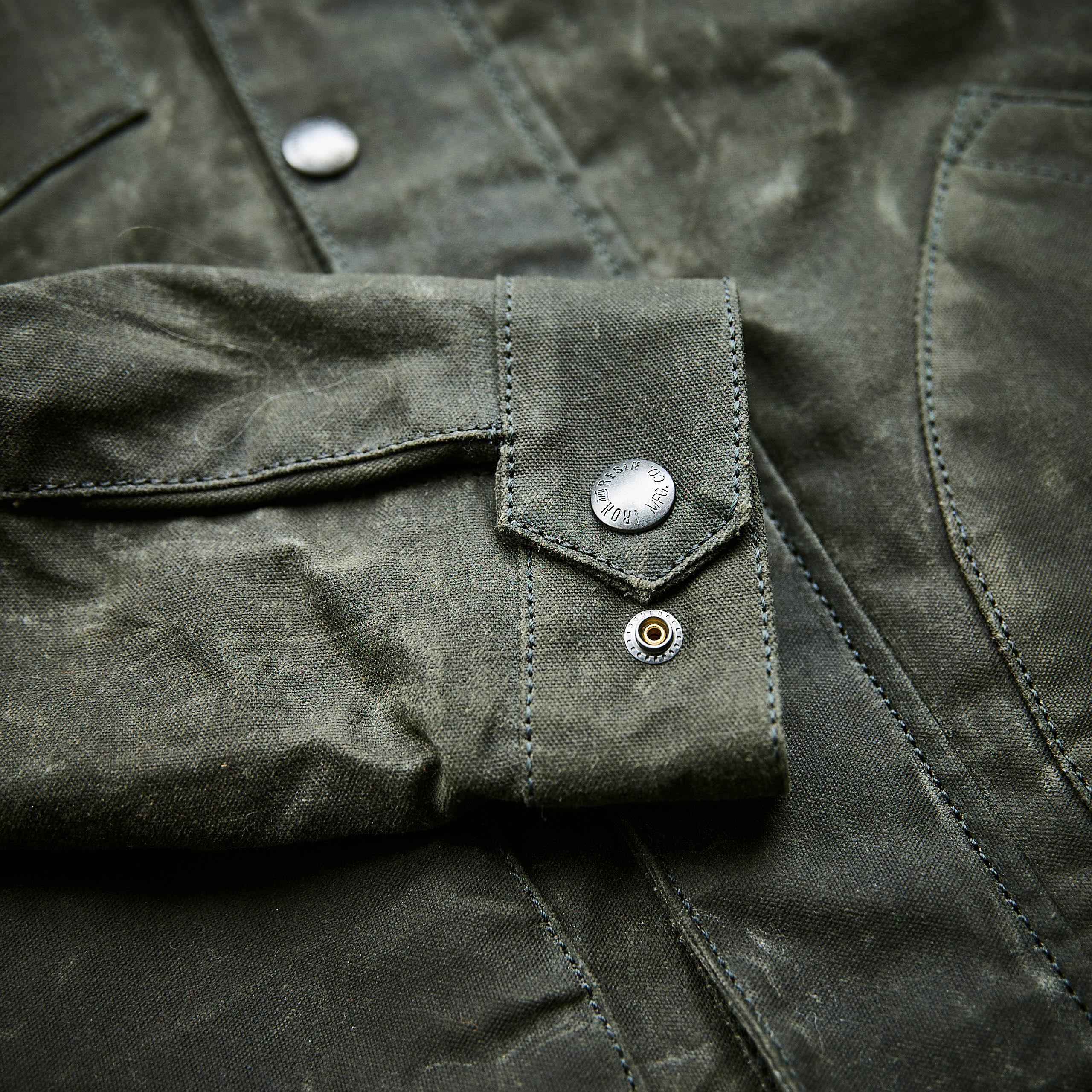 Iron and Resin - Cruiser Jacket - Olive (Black)