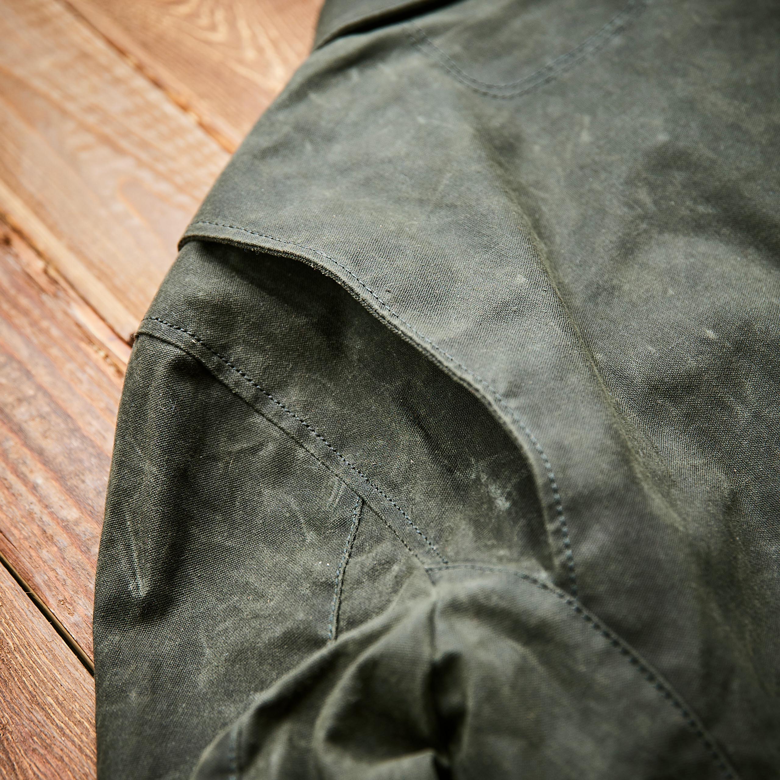 Iron and Resin - Cruiser Jacket - Olive (Black)