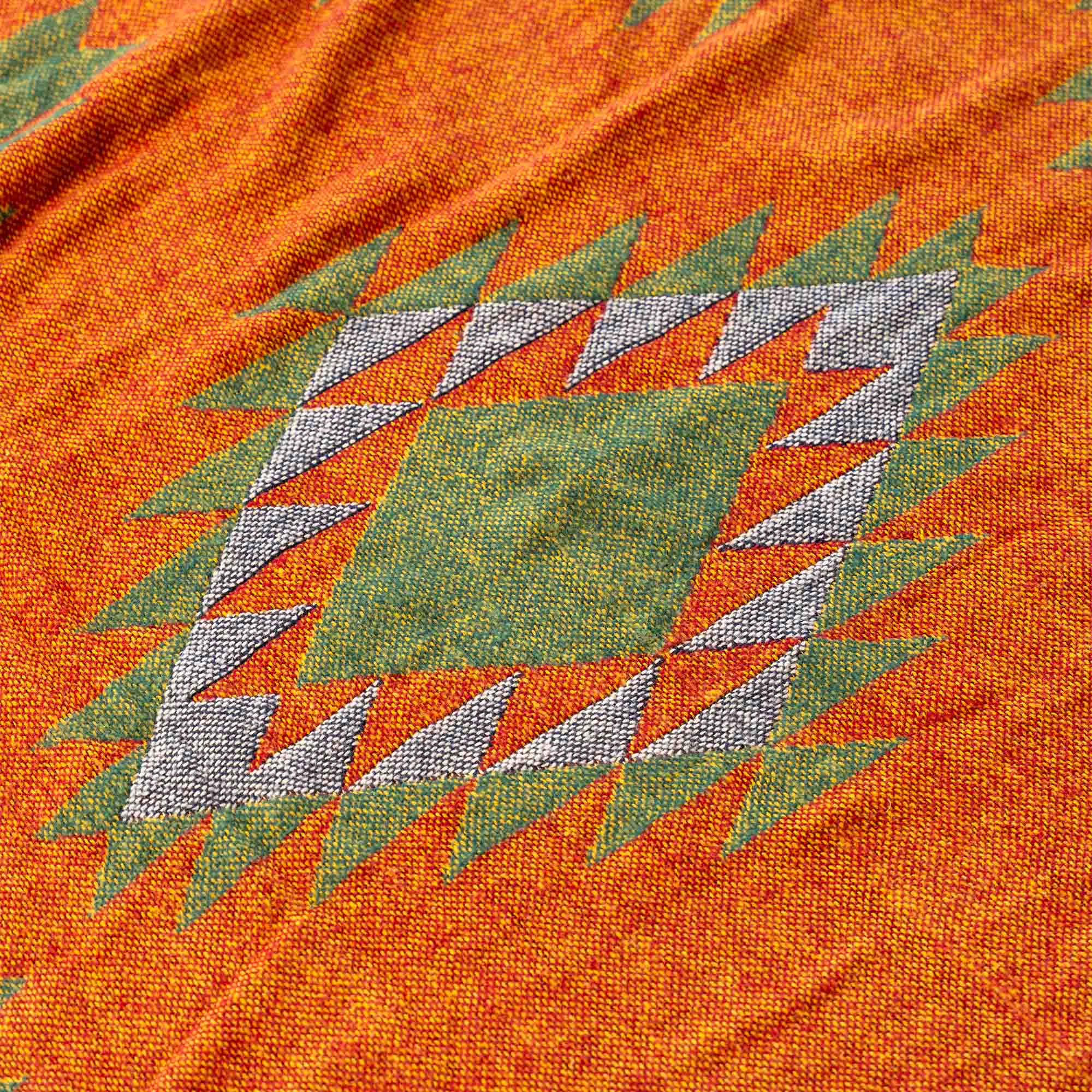 Shangri La - Navajo Blanket, incl strap