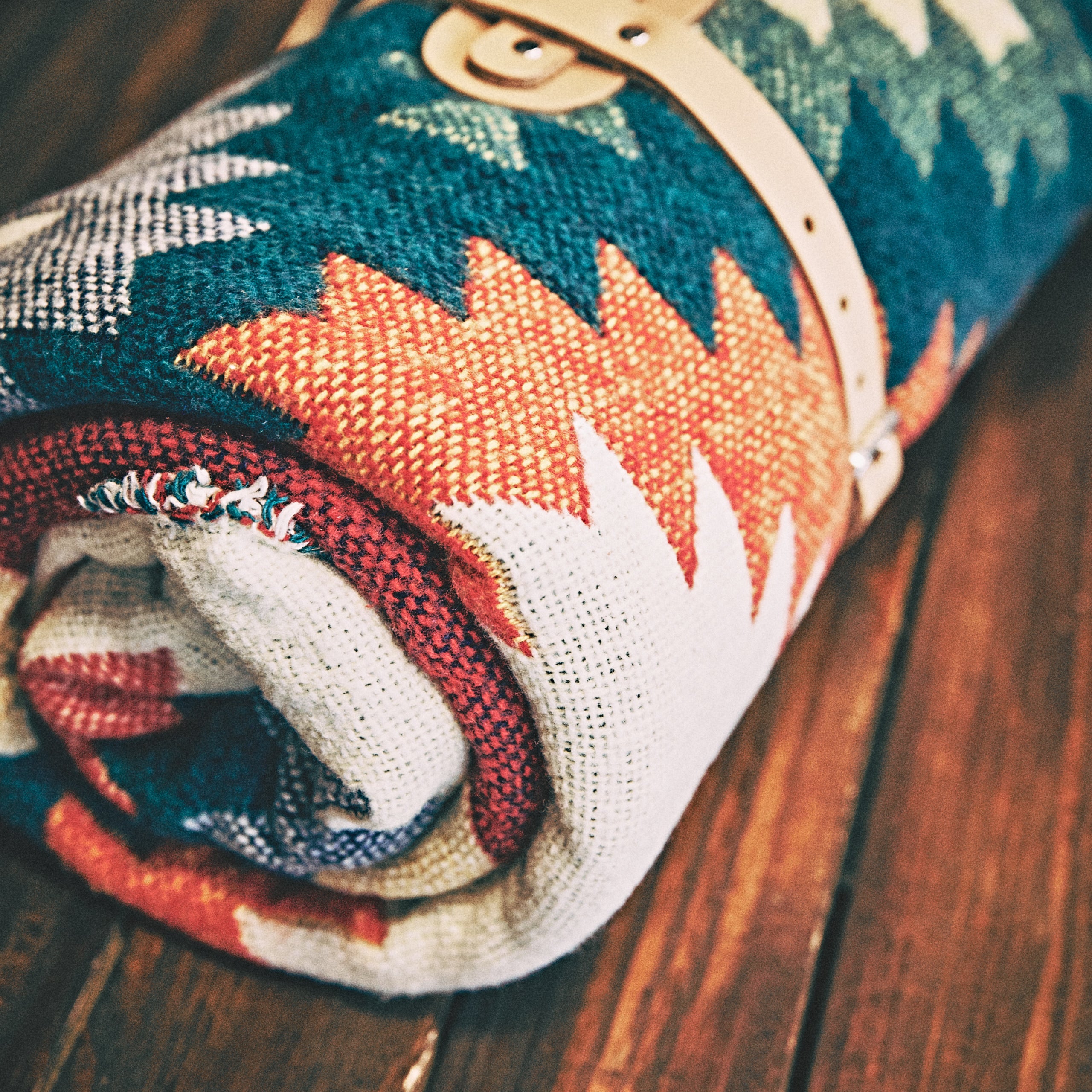 Shangri La - Navajo Blanket, incl strap