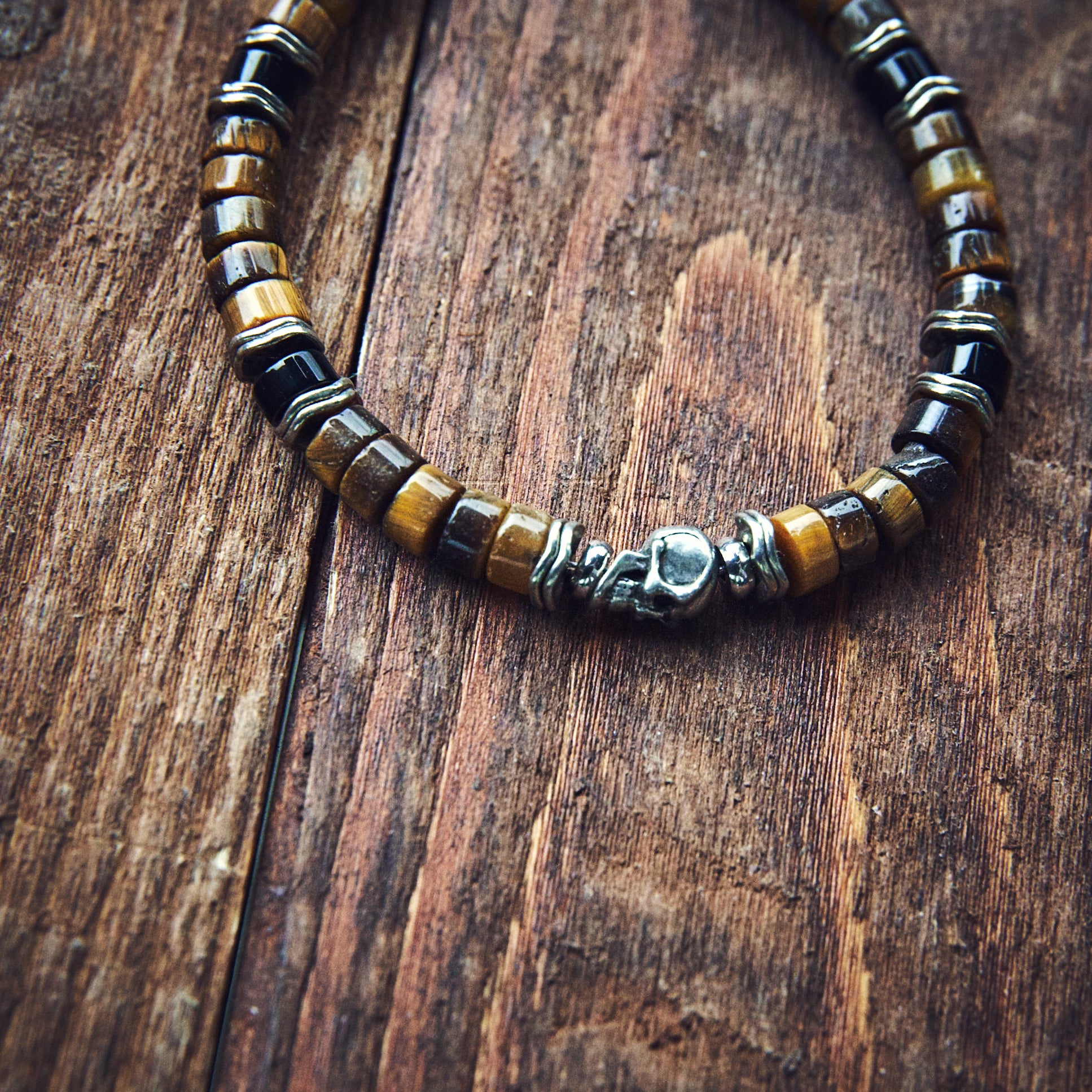 Armbånd -Tiger Eye - Skull