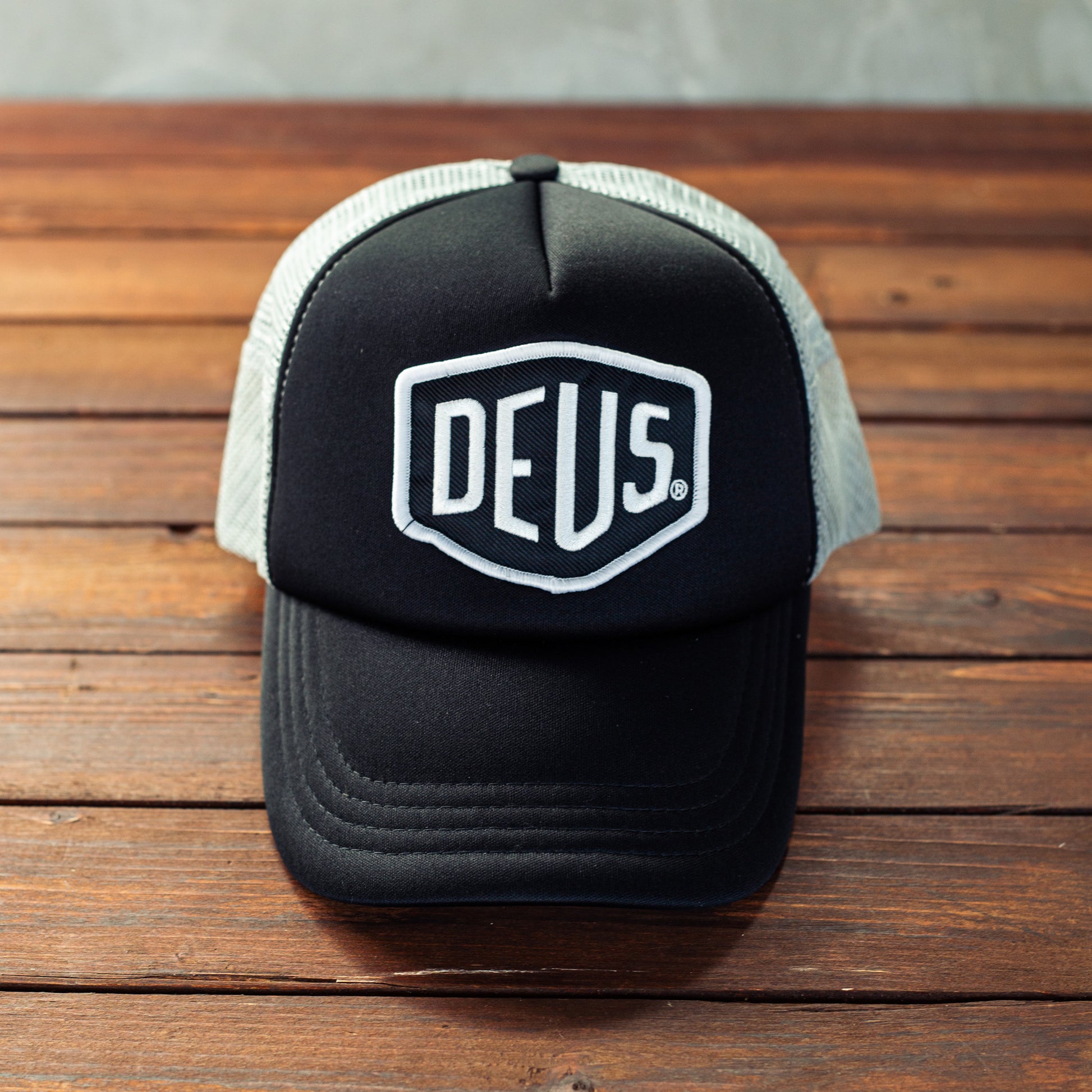 DEUS EX MACHINA - Baylands Trucker - GRAY