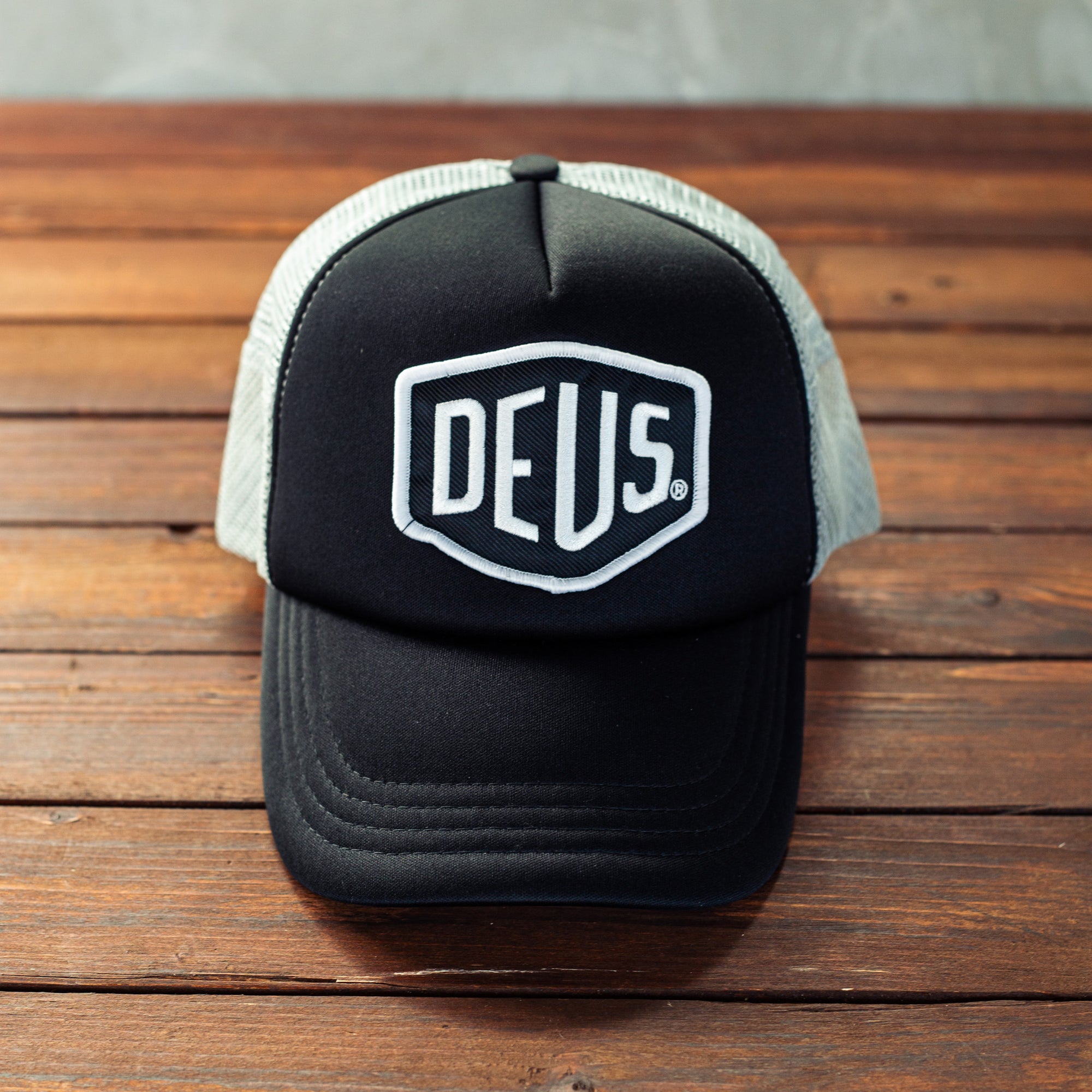 DEUS EX MACHINA - Baylands Trucker - GRAY