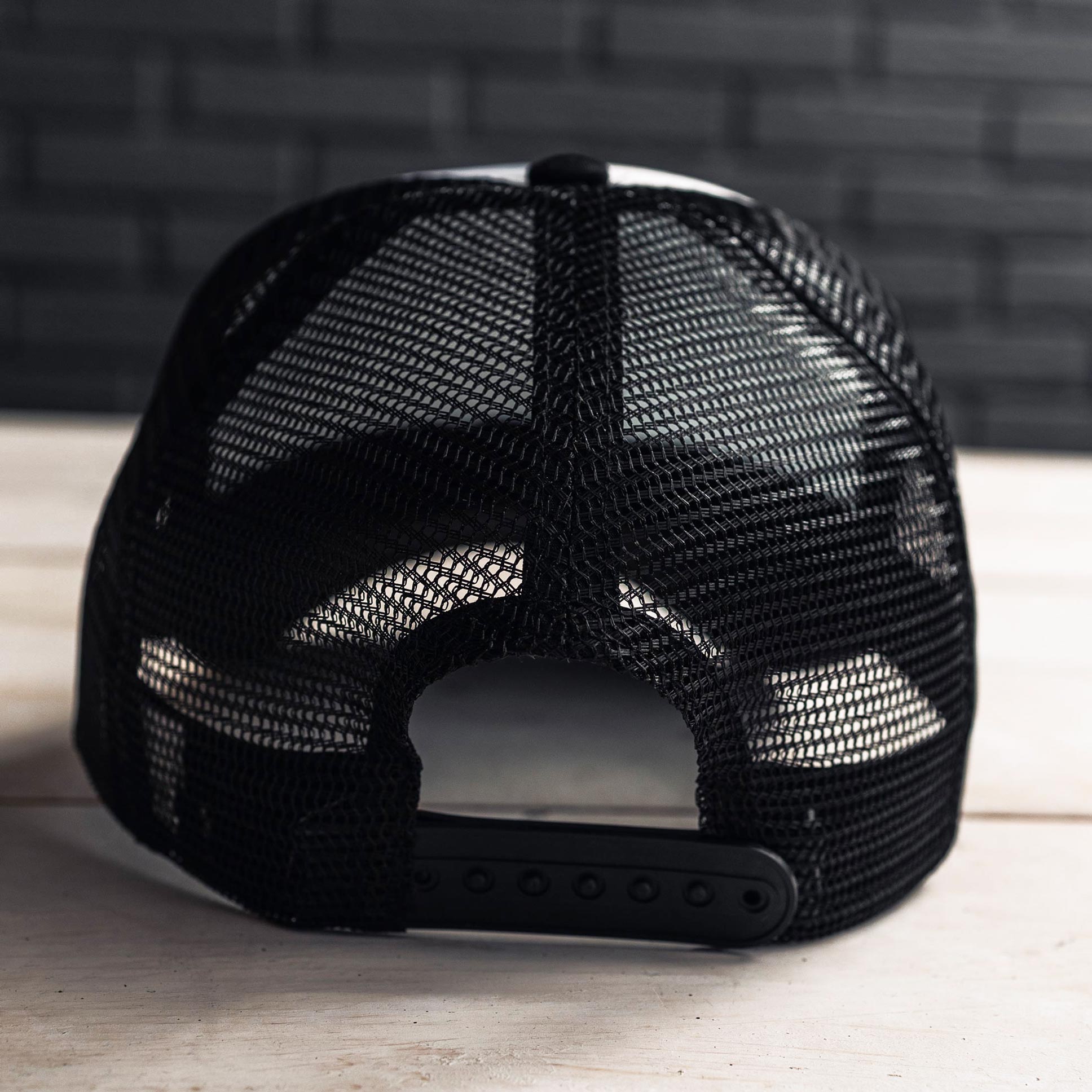 BLITZ MOTORCYCLES - Trucker cap"nail"logo - white and black