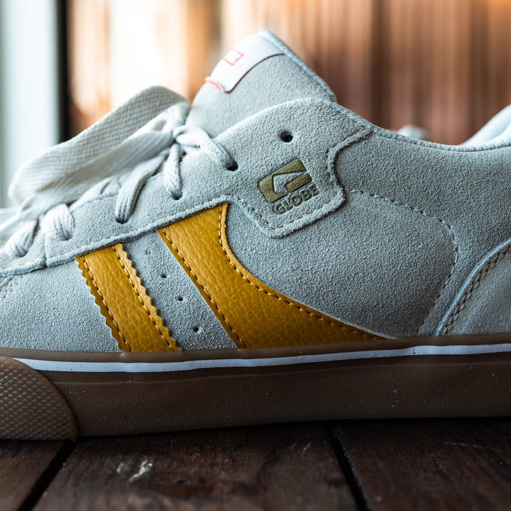 GLOBE - SNEAKER - Lysgrå/gul