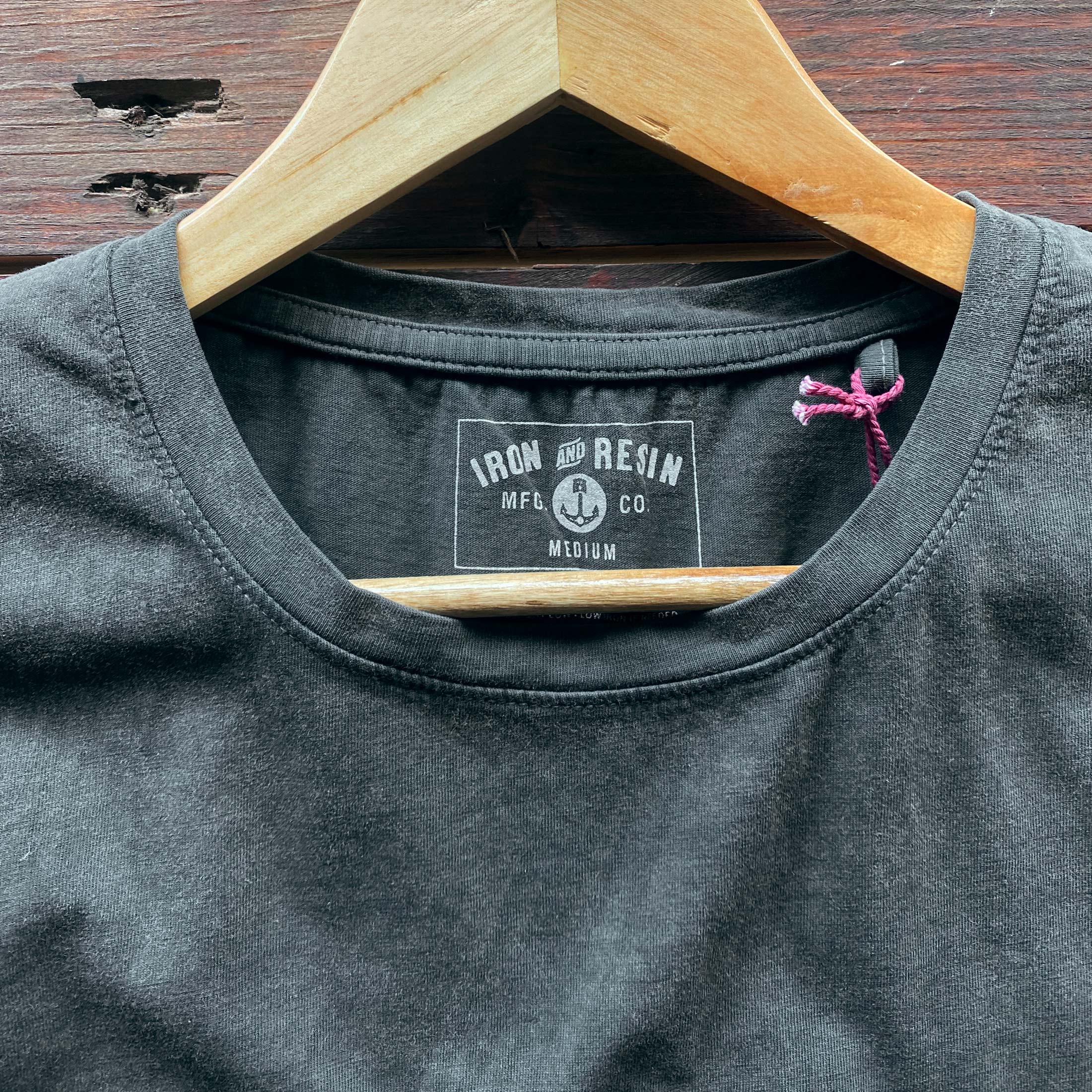 Iron and Resin - T-shirt -TIDE TEE - Gray