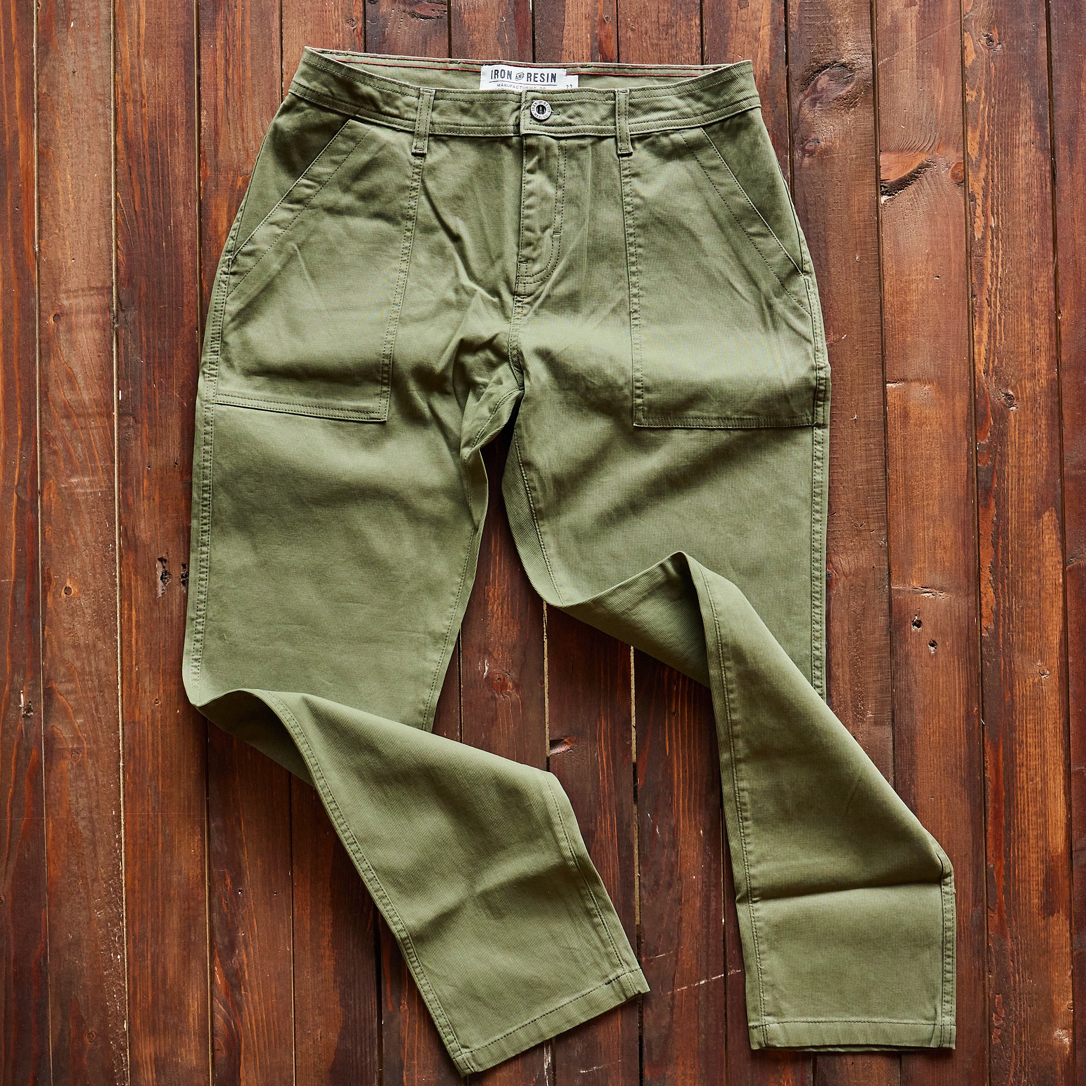 Iron & Resin - Brigade Bedford Cord Pant - navy/army