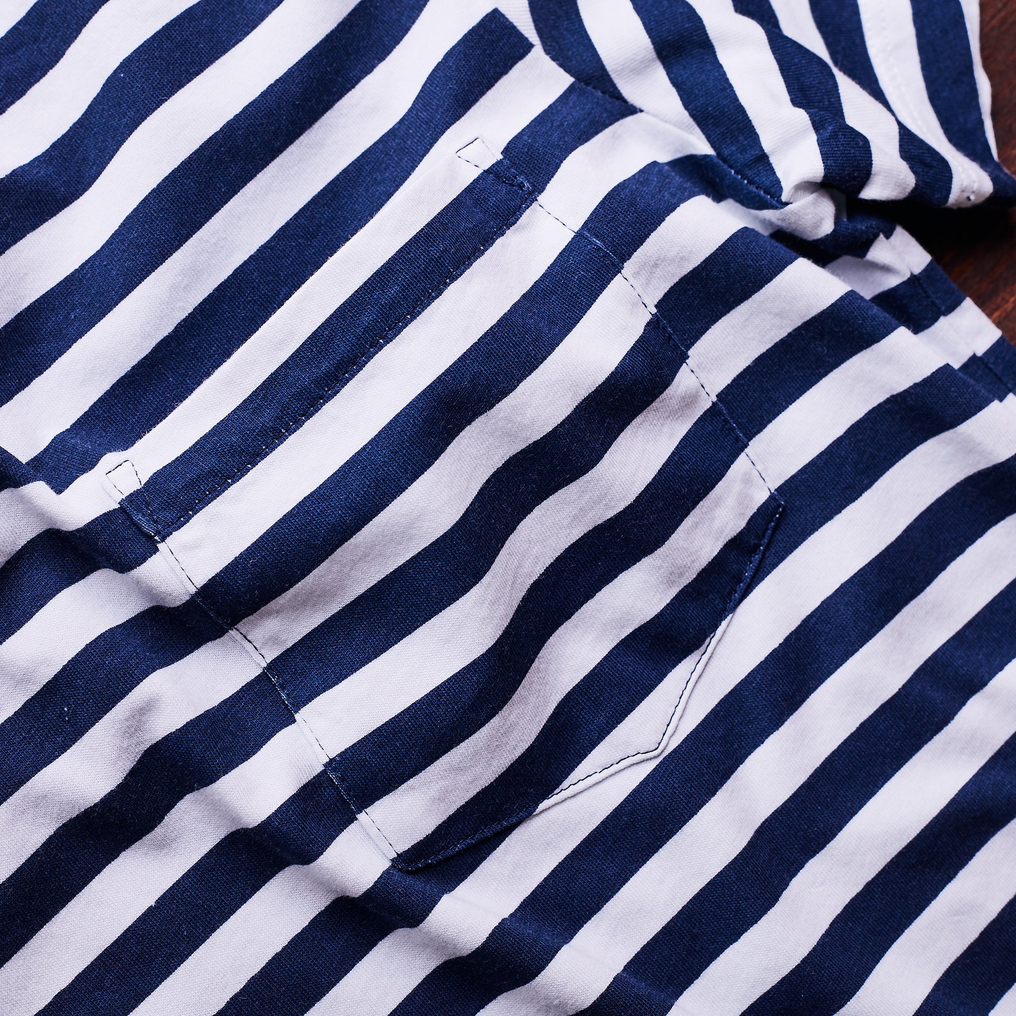 Chesapeake's - Lighthouse Tee - navy/white