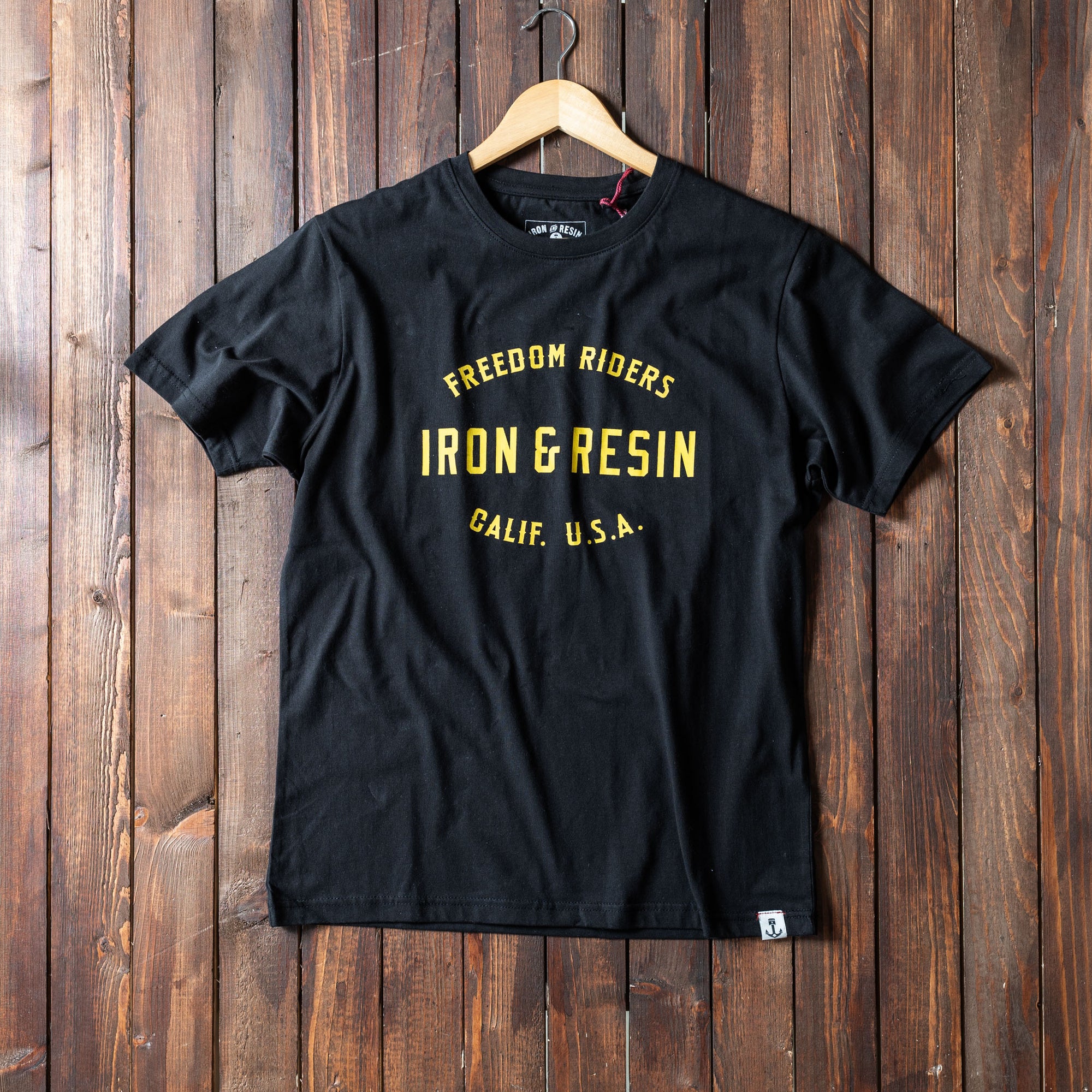 IRON & RESIN - T-shirt - ALLIANCE - BLACK