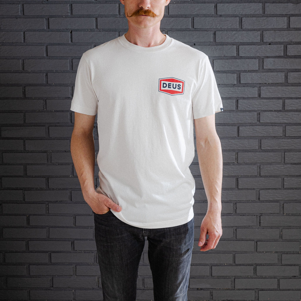DEUS EX MACHINA - T-Shirt - white - Tokyo logo