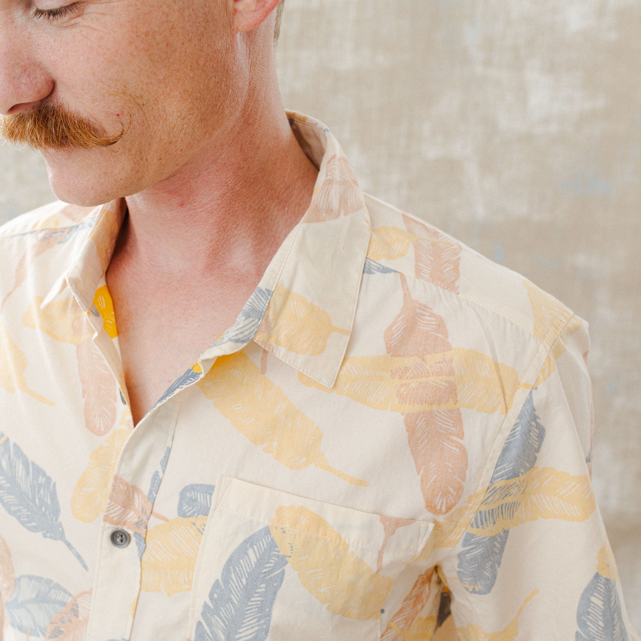 Iron and Resin - Short sleeve shirt - feather print