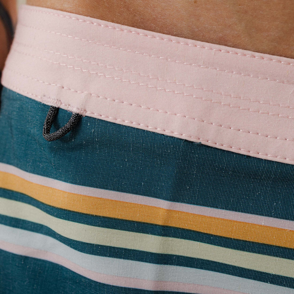 ROARK - Swim shorts - striped green and pink