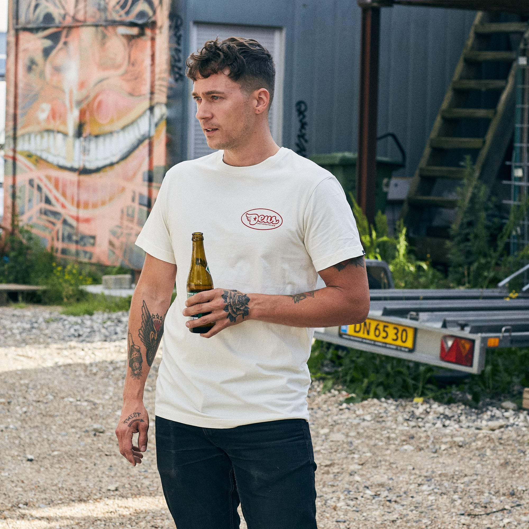 DEUS EX MACHINA - T-Shirt - Repeller Tee - Vintage White