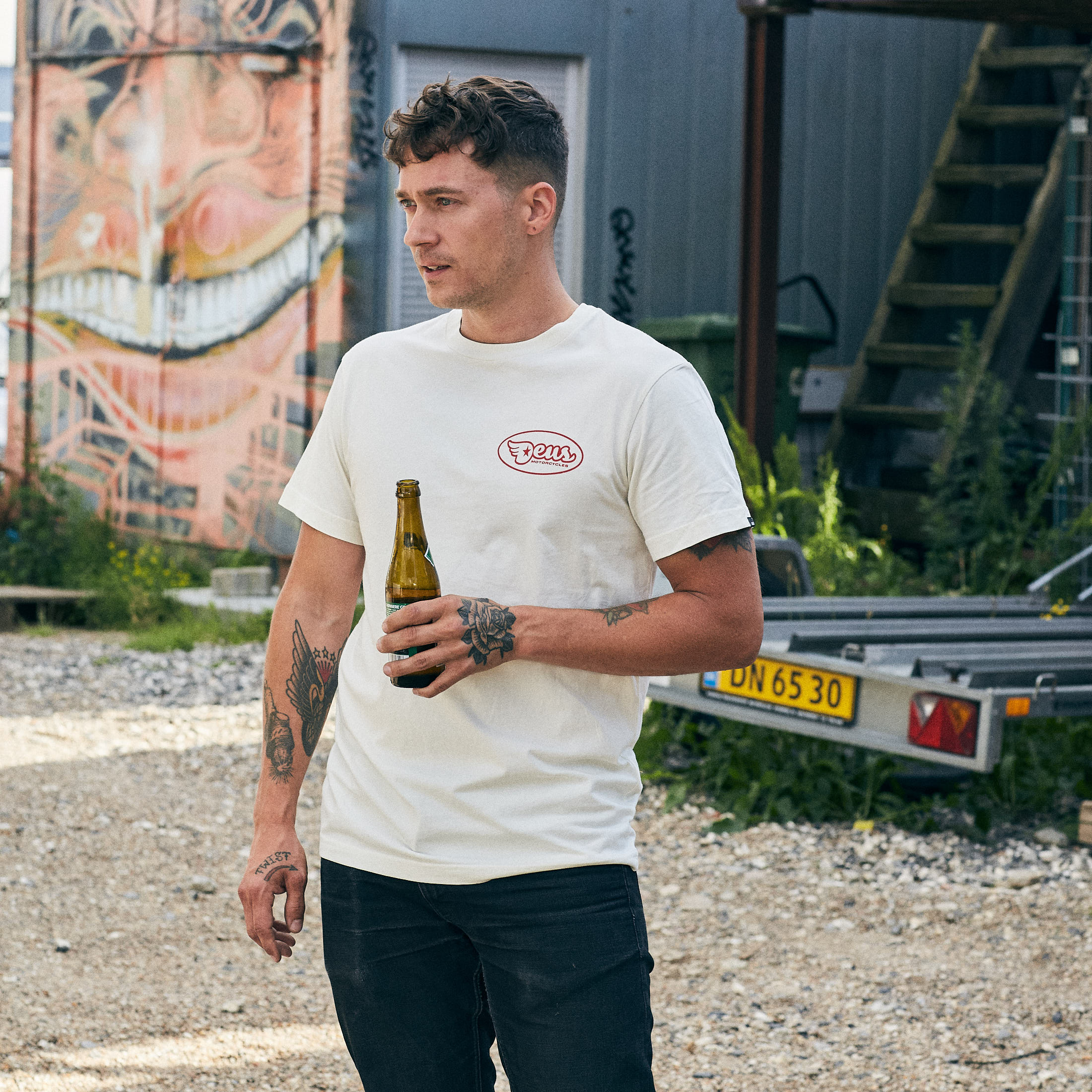 DEUS EX MACHINA - T-Shirt - Repeller Tee - Vintage White