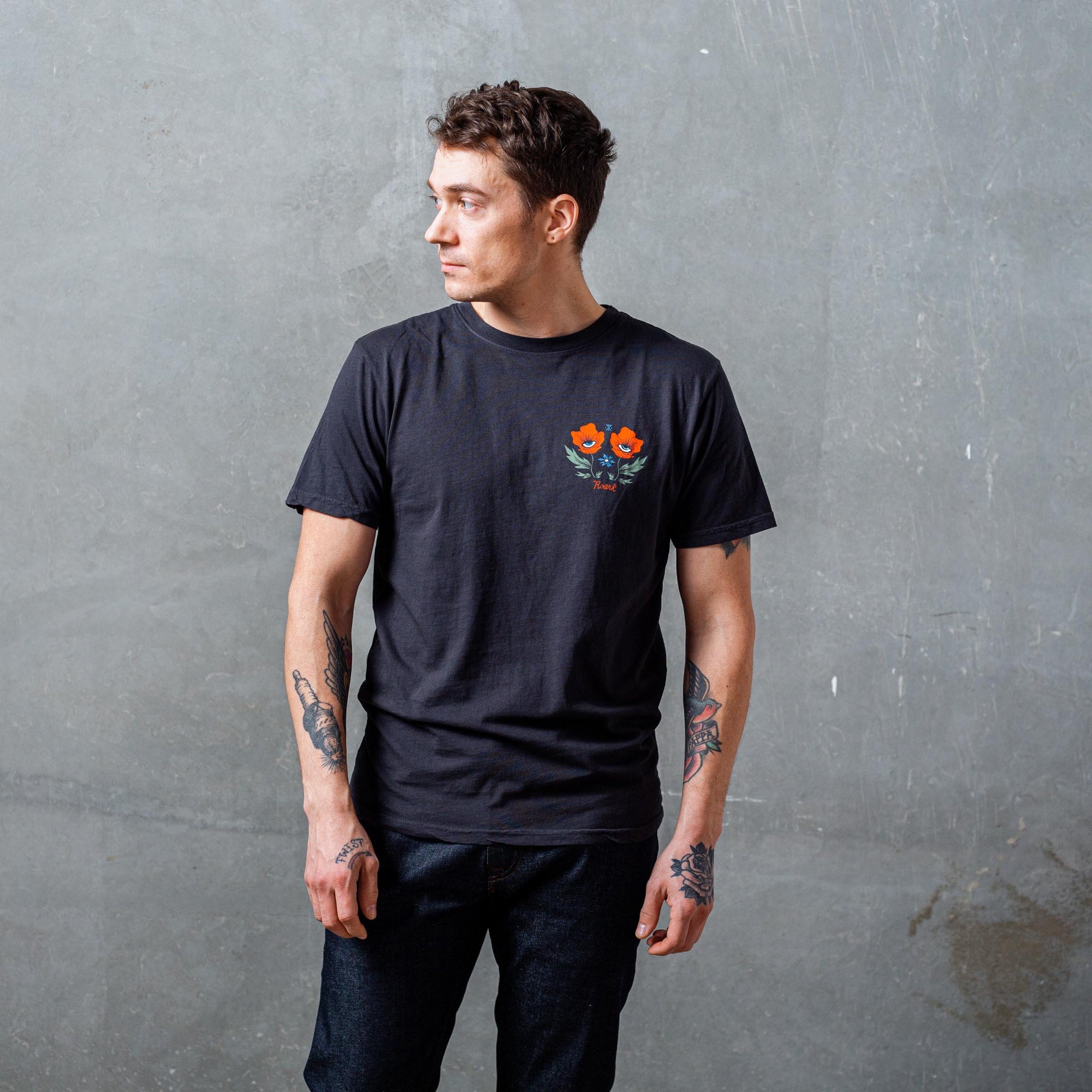 Roark T-shirt - FLOWER Black
