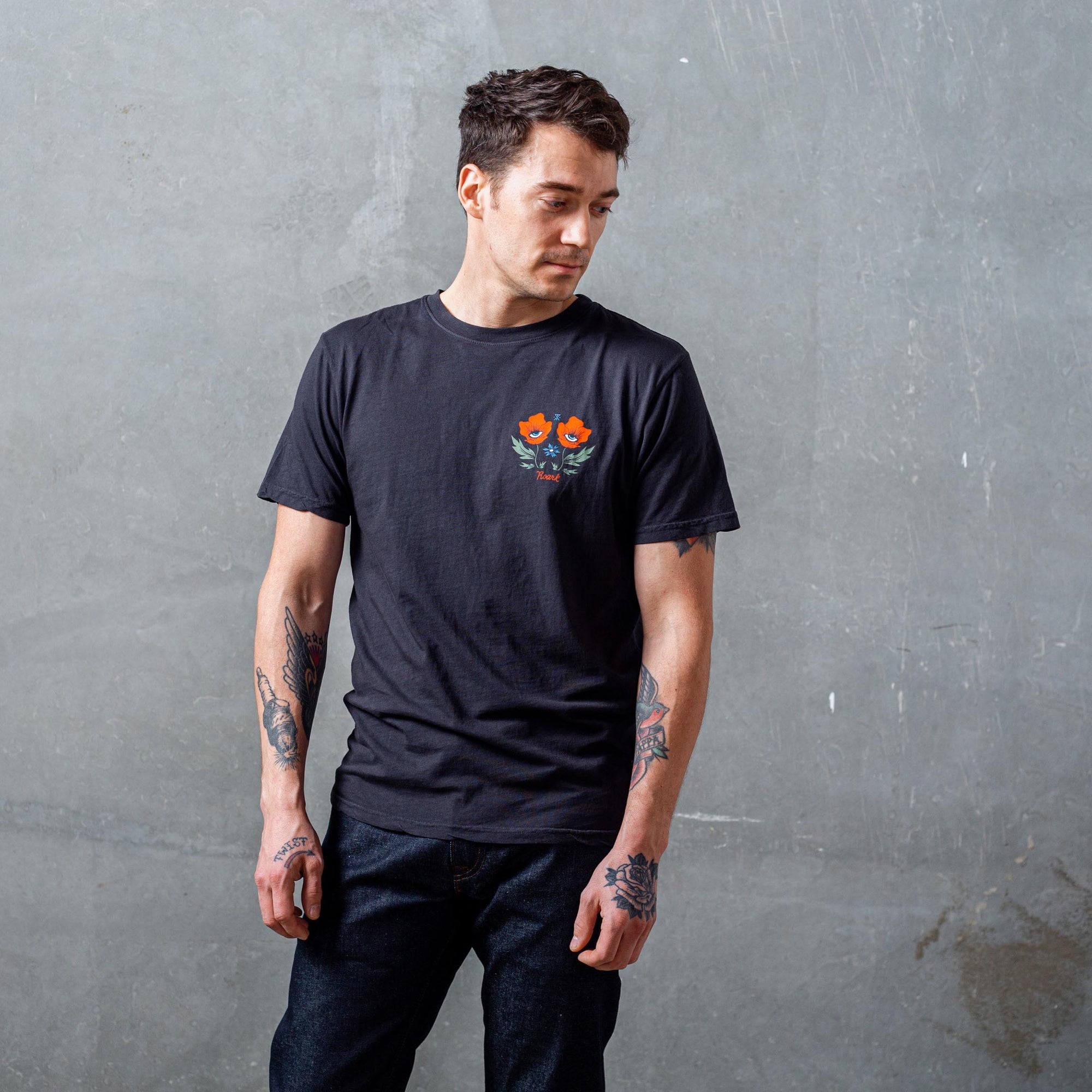 Roark T-shirt - FLOWER Black